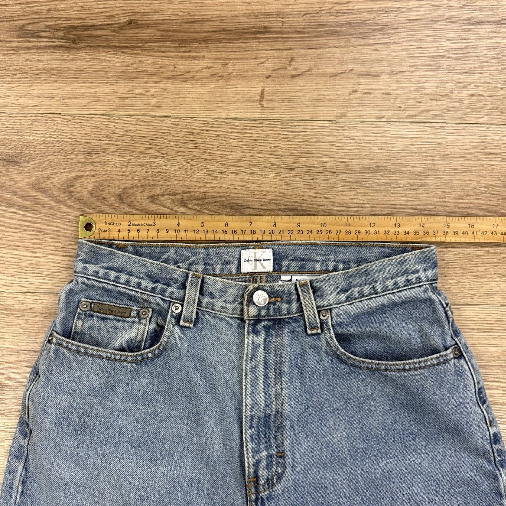 Calvin Klein VINTAGE Calvin Klein Women's Jeans High Rise Easy Fit Size 8 Blue Mom 31in Inseam BDXJ135 Size 30" / US 8 / IT 44 - 4 Thumbnail
