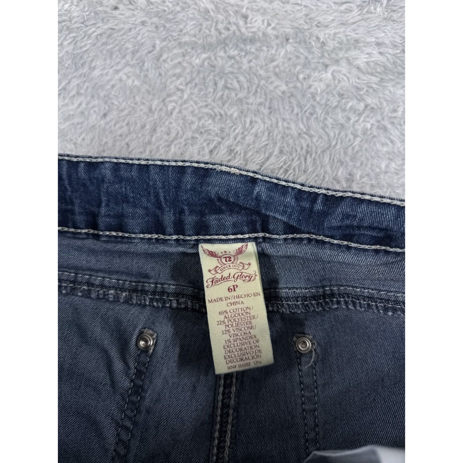 Faded Glory Vintage Faded Glory Blue Denim Bootcut Jeans Womens 26x28 Low Rise Distressed 6P Size 28" / US 6 / IT 42 - 6 Thumbnail