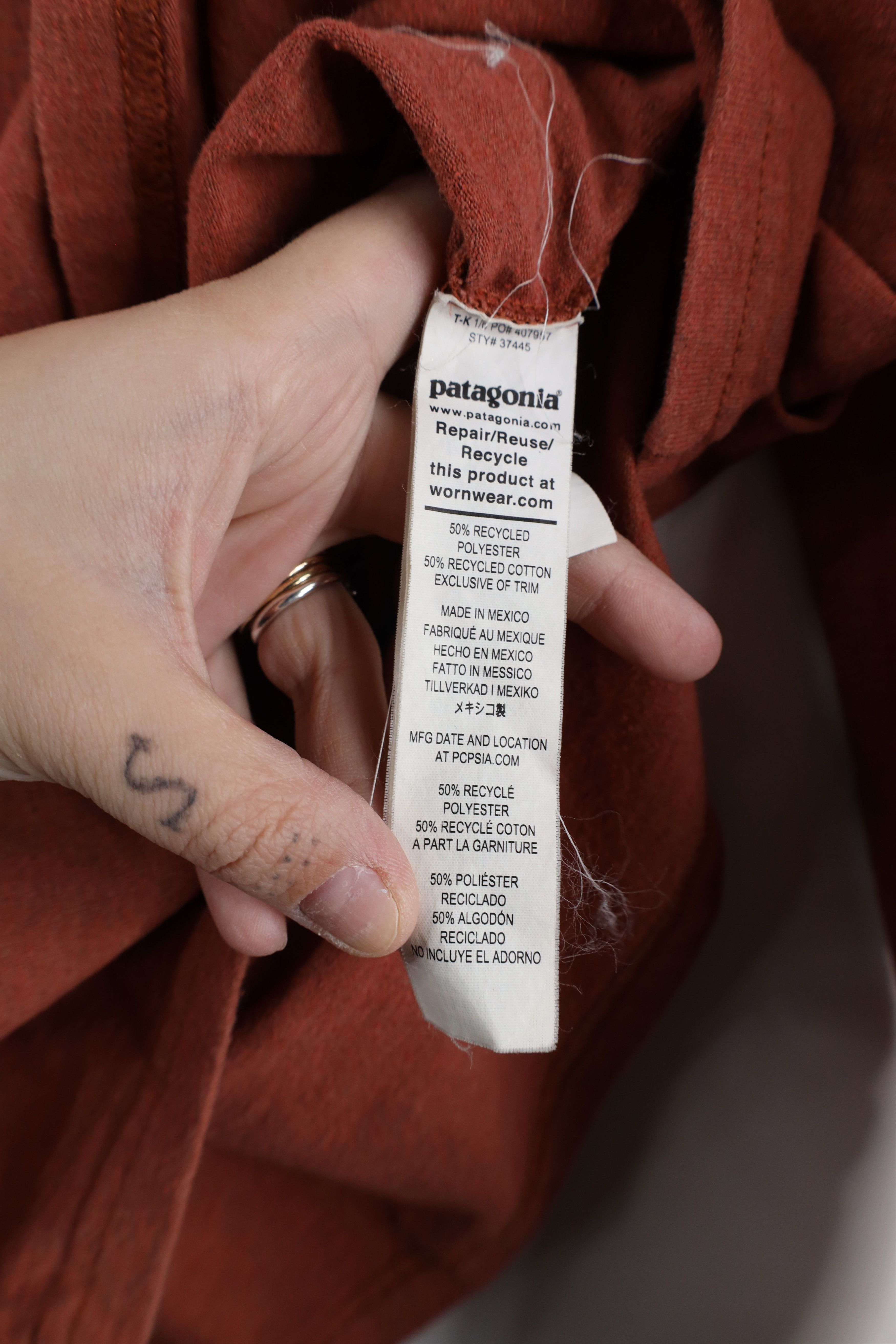Patagonia × Vintage Patagonia Big Logo Long Sleeve T-Shirt Reddish Orange Size US M / EU 48-50 / 2 - 8 Thumbnail