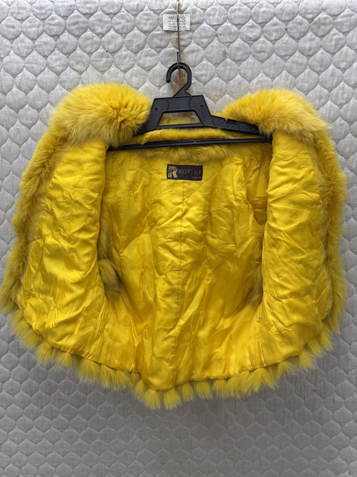 Japanese Brand 🔥🔥🔥STEALS ROTINY CASUAL FUR Size M / US 6-8 / IT 42-44 - 9 Thumbnail
