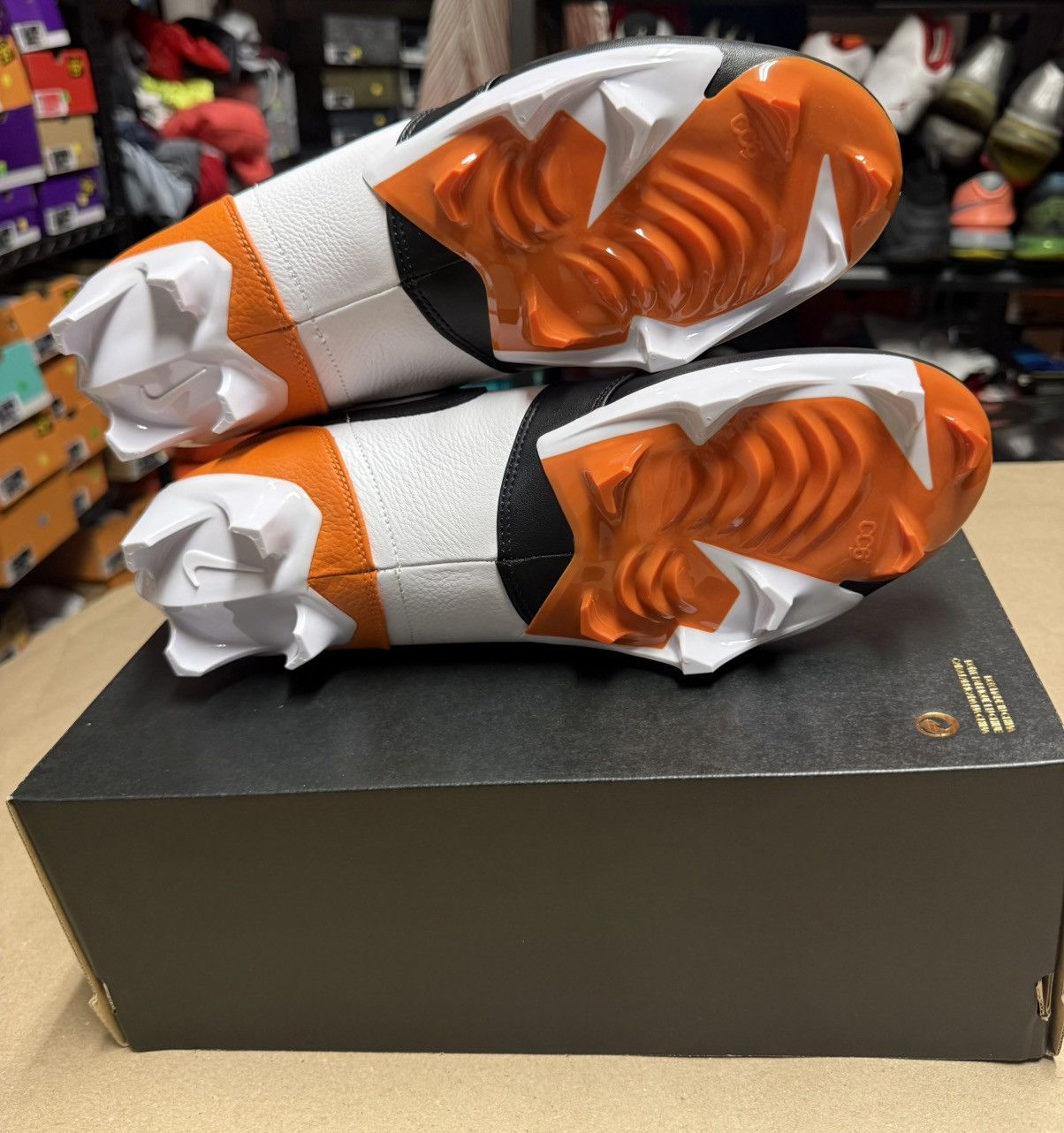 Jordan Brand Nike Air Jordan 1 Retro TD Cleat Shattered sz 14 Football! Size US 14 / EU 47 - 5 Thumbnail