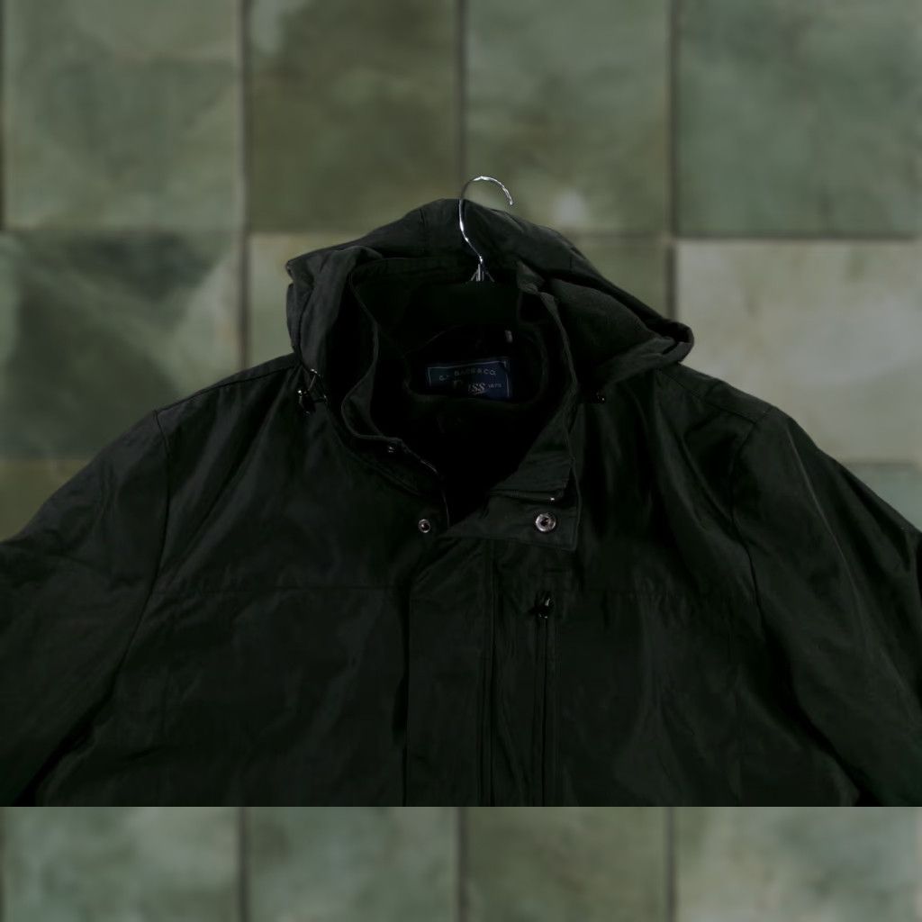 Vintage GH Bass Mens Jacket L Black Hooded Parka Coat Polyester Insulated Storm Flap Size US L / EU 52-54 / 3 - 1 Thumbnail
