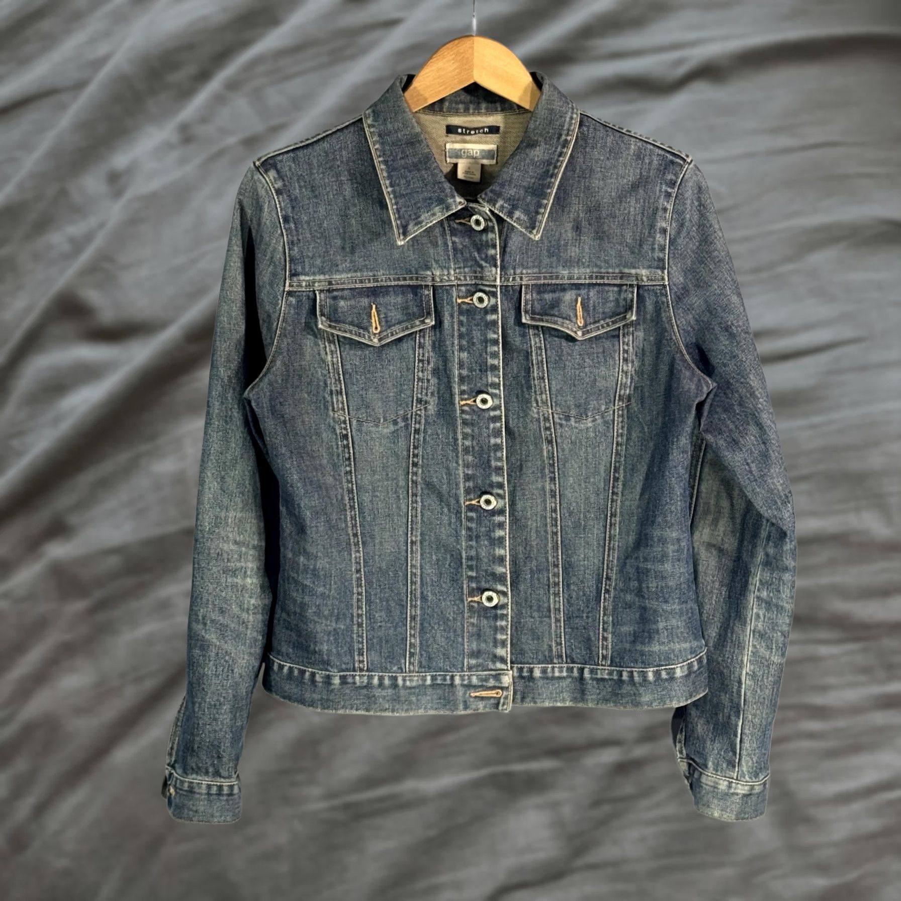 Gap VINTAGE Gap Denim Jacket Womens Large Stretch Jean Classic Trucker Button Up Blue 90s Womens Size 36" / US 14 / IT 50 - 1 Thumbnail