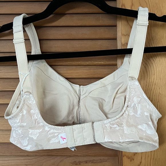 Other Wacoal 85276 Full Figure Seam & Wireless Bra beige sz 36D Size ONE SIZE - 6 Thumbnail