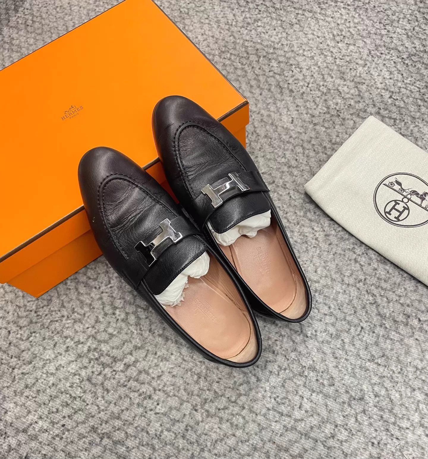 Hermes Hermes H Buckle Flat Leather Shoes Black & Silver Size US 6 / IT 36 - 5 Thumbnail