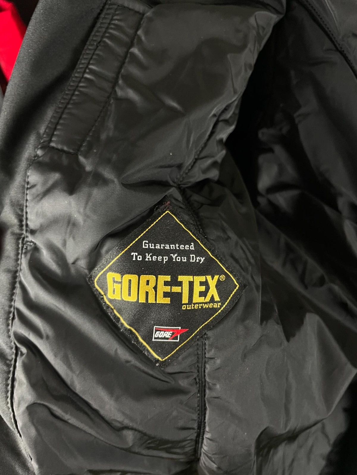 Prada Prada Gore-tex Jacket Red Tab Vintage Size S / US 4 / IT 40 - 9 Thumbnail