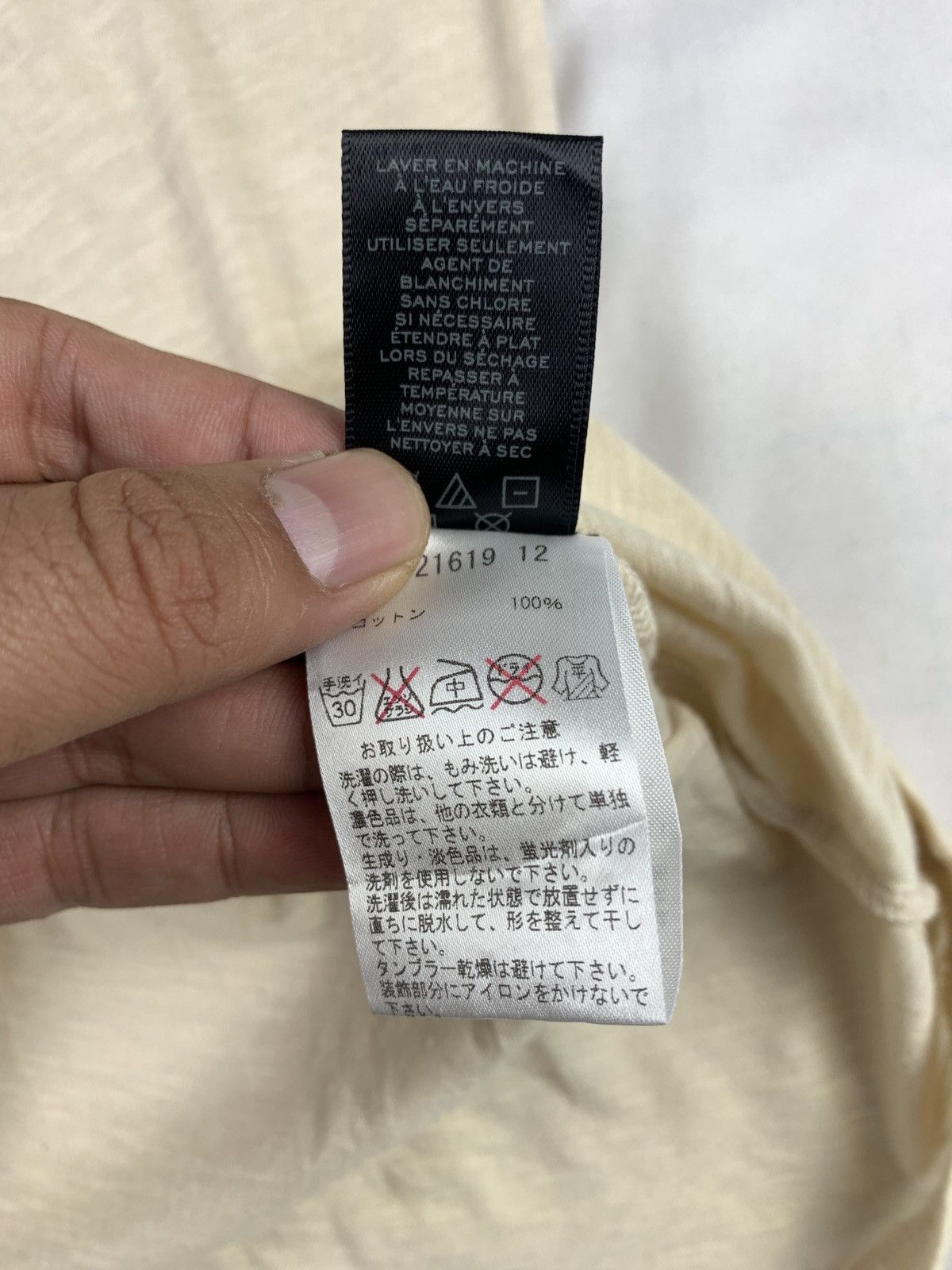 Marc by Marc Jacobs 2012 Marc by Marc Jacobs Vintage Look NY Font Tee Size S / US 4 / IT 40 - 10 Thumbnail