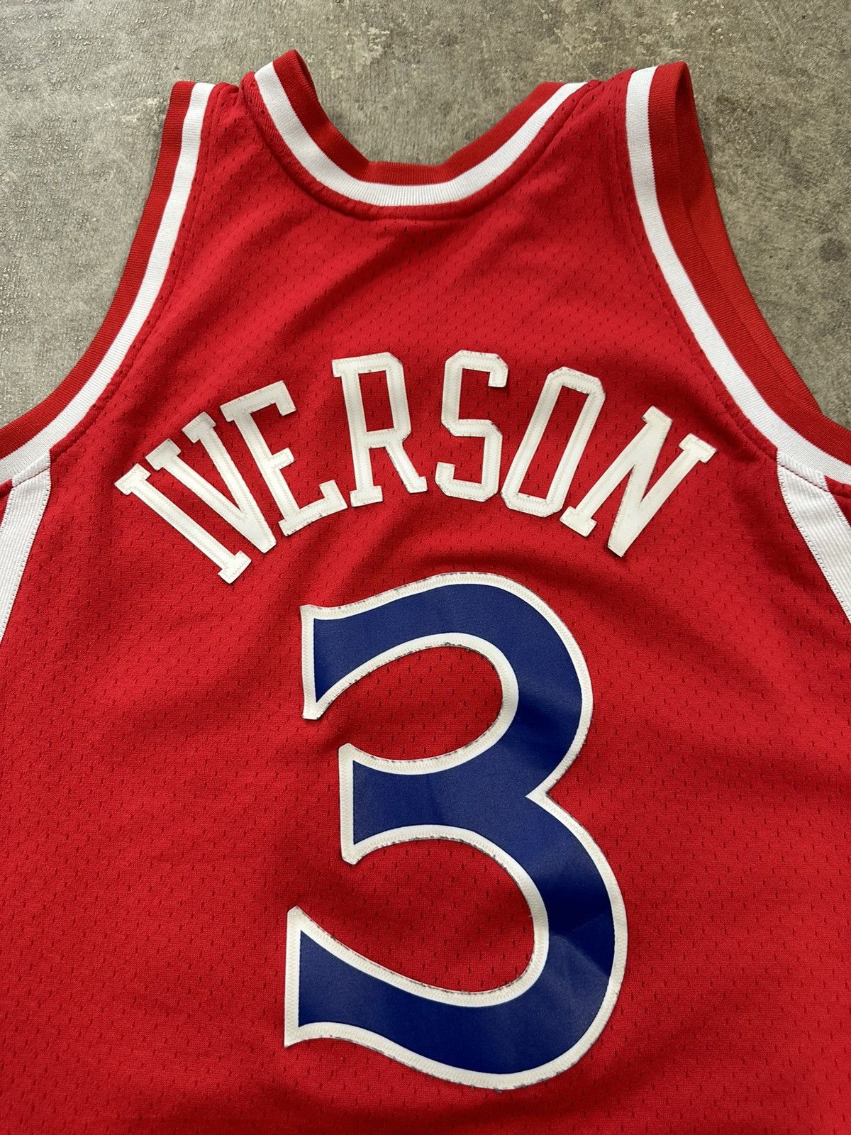 Mitchell & Ness Crazy Y2K Mitchell & Ness Allen Iverson Philadelphia Sixers Size US L / EU 52-54 / 3 - 6 Thumbnail