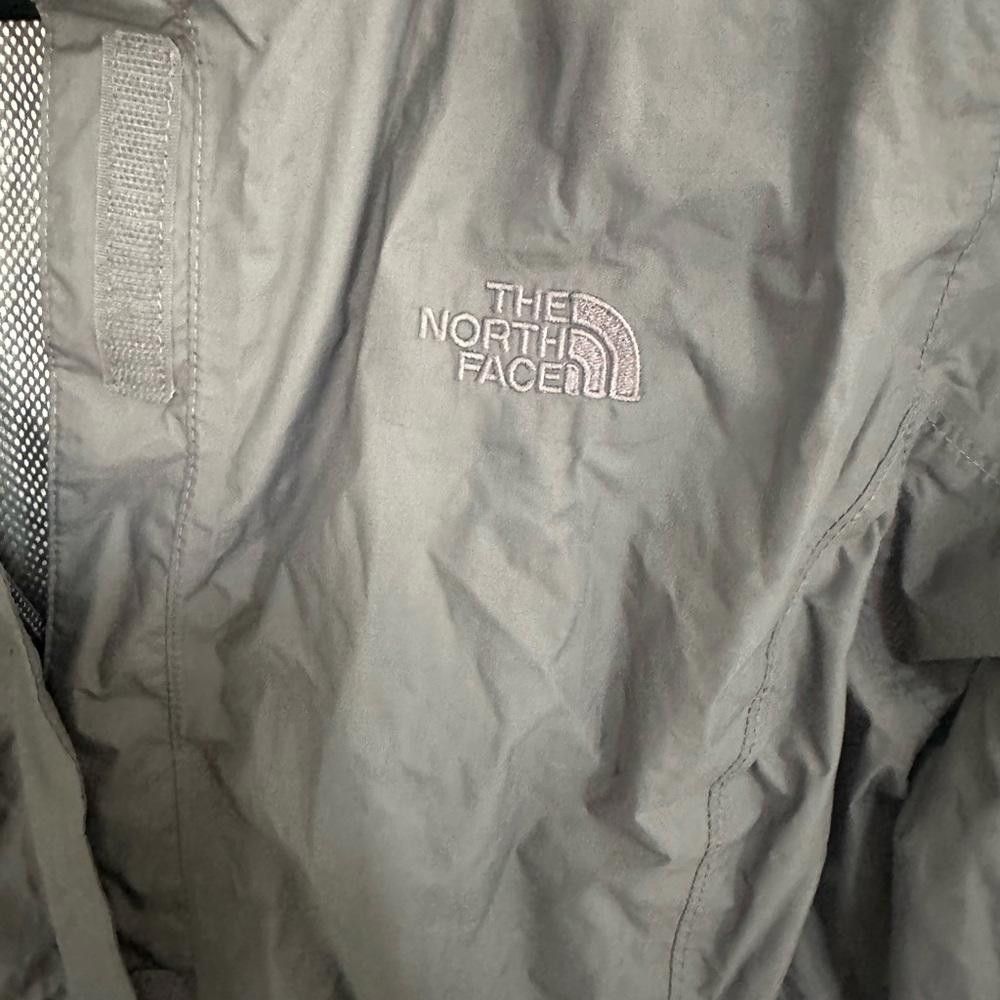 The North Face The North Face Resolve Hooded Rain Jacket Rabbit Grey XL Size XL / US 12-14 / IT 48-50 - 4 Thumbnail