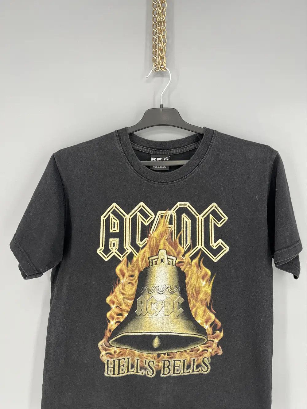 Band Tees Vintage Y2k ACDC Hells Bells heavy metal rock t shirt like Size US S / EU 44-46 / 1 - 6 Thumbnail