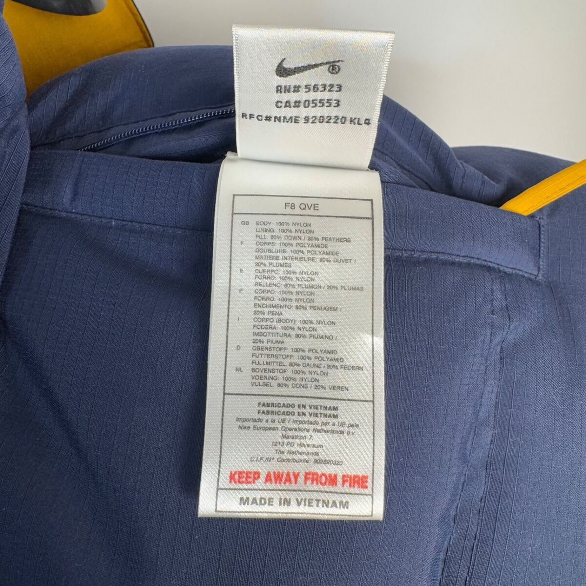 Nike NIKE 90s VINTAGE PUFFER REVERSIBLE DOWN VEST NAVY BLUE GILET Size US M / EU 48-50 / 2 - 6 Thumbnail