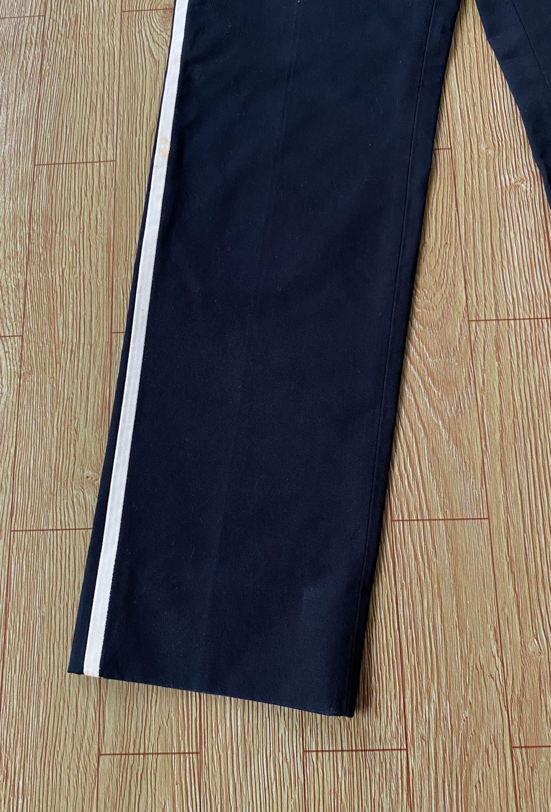Gucci Rare Design Vintage Brand Gucci Navy Blue Casual Pants 1990s Size US 29 - 4 Thumbnail