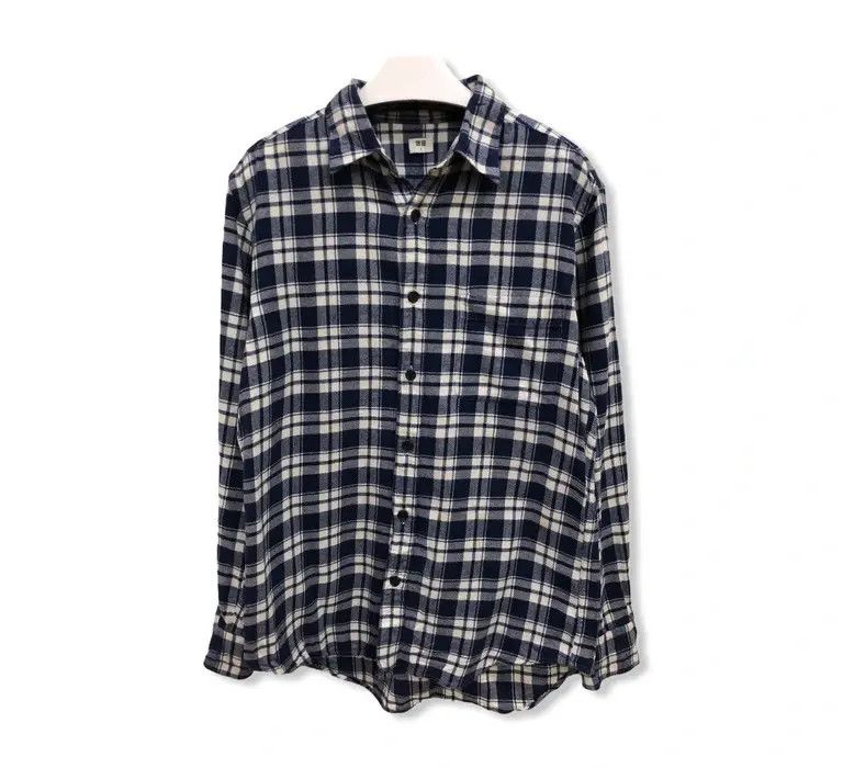 image of Uniqlo Plaid Tartan Flannel Shirt, Men's (Size Medium)