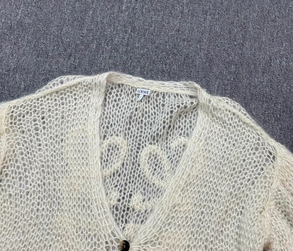 Loewe Loewe White knit cardigan, big logo design Size XS / US 0-2 / IT 36-38 - 4 Thumbnail