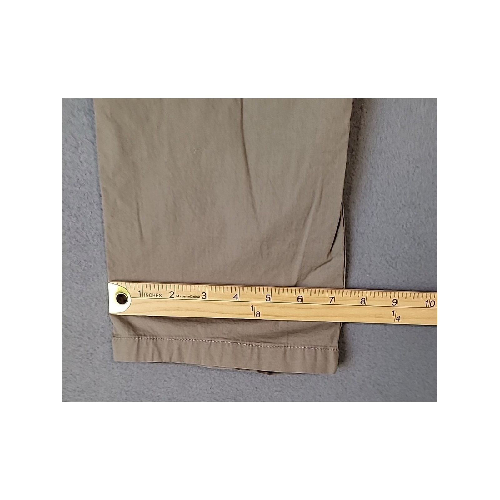 Chicos Chico’s Convertible Cargo Pants Beige Crop 0.5 Utility Size 30" / US 8 / IT 44 - 6 Thumbnail
