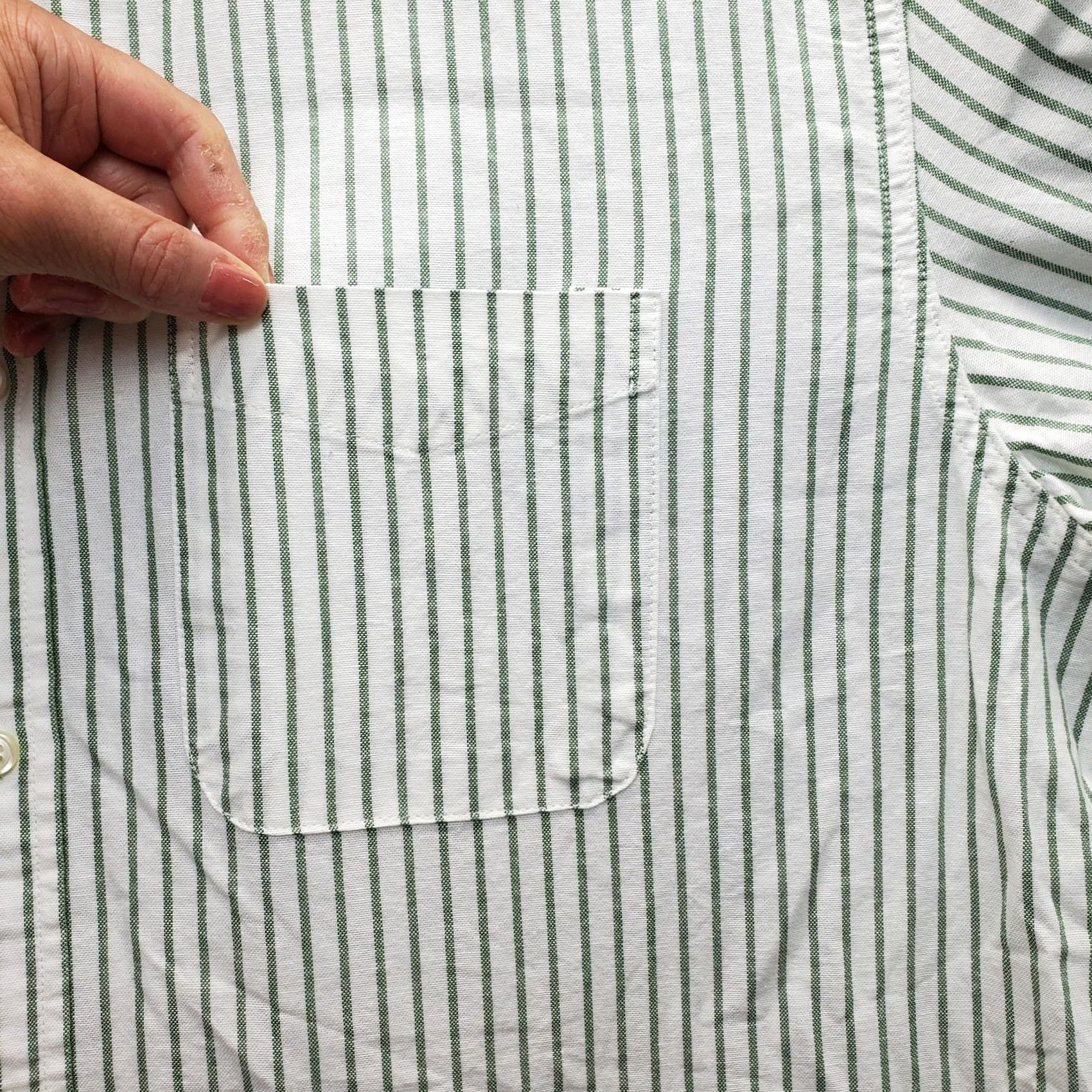 Old Navy Old Navy Everyday Shirt: Mens XL Button-Up Collared Mult striped, 100% Cotton, Regular Fit Size US XL / EU 56 / 4 - 6 Thumbnail