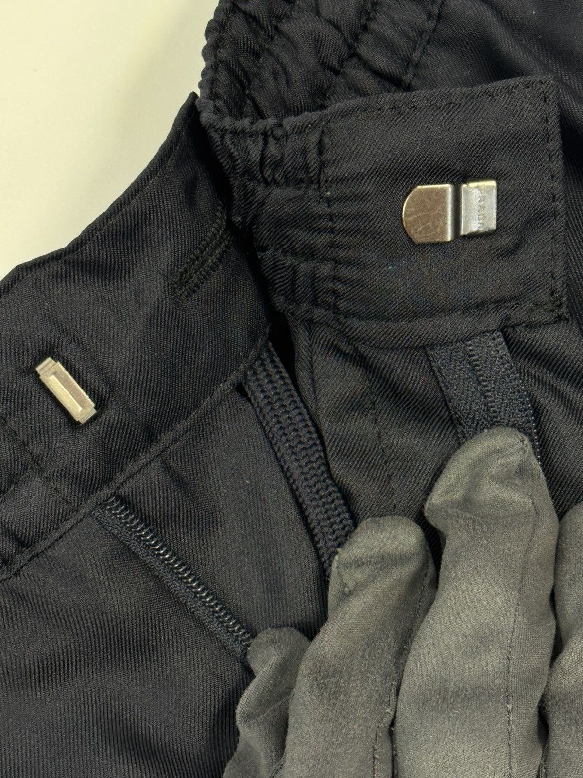 Prada SILK TAPERED TROUSERS Size US 34 / EU 50 - 9 Thumbnail