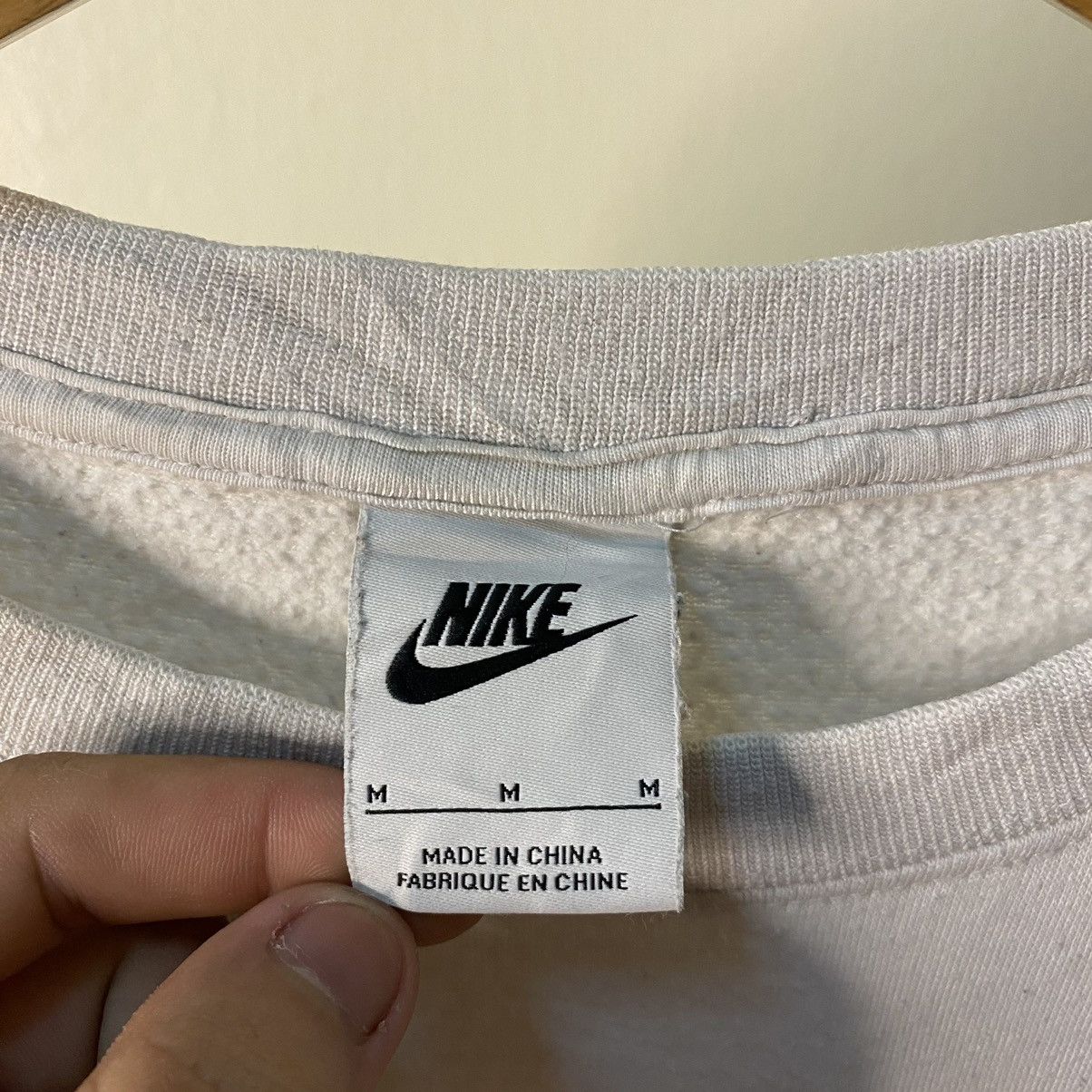 Nike × Vintage Vintage Y2K Nike Embroidery Flower Swoosh Sweatshirt Size US M / EU 48-50 / 2 - 3 Thumbnail