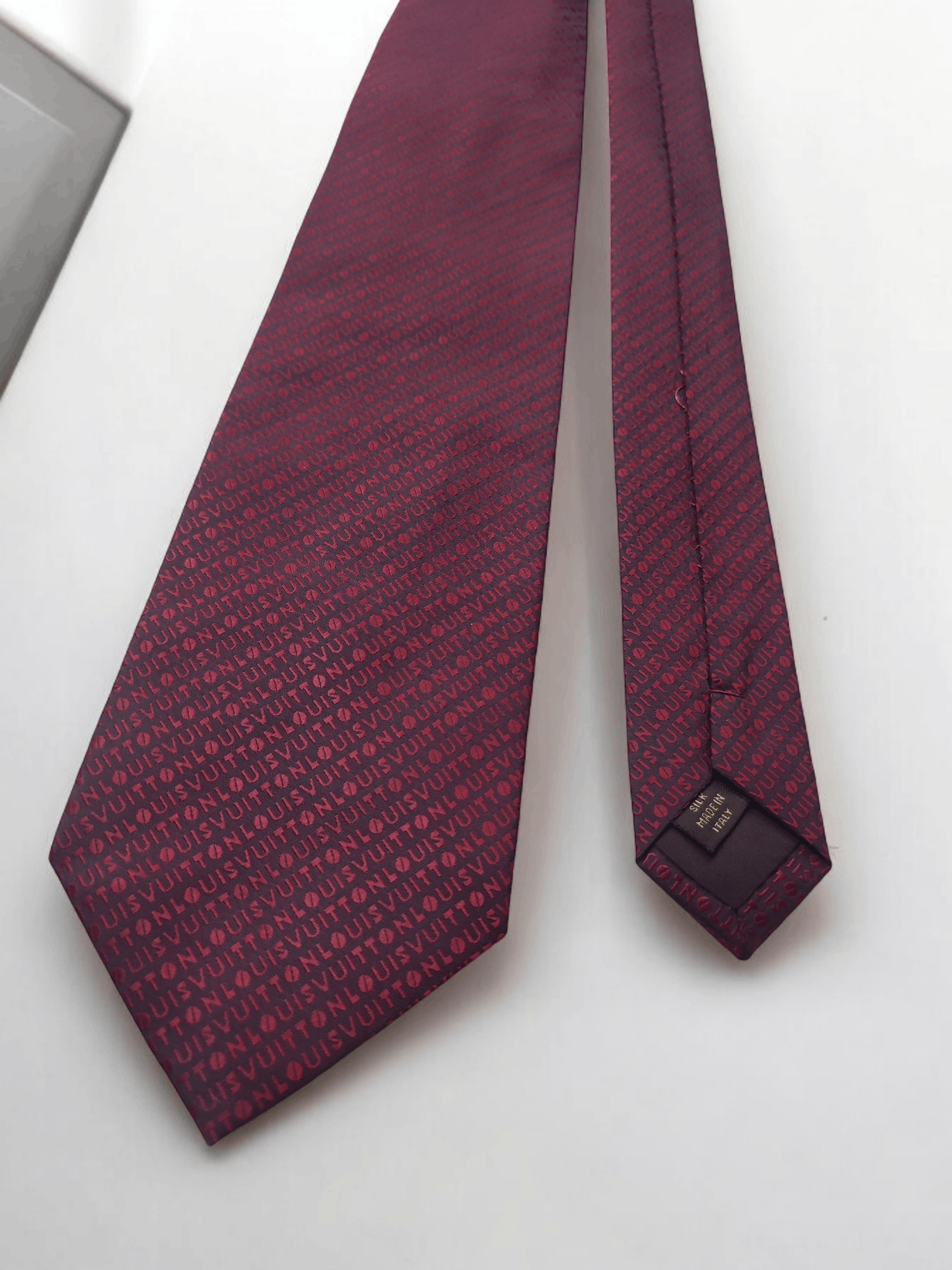 Louis Vuitton Louis Vuitton Silk Overflow Monogram Tie Cravatte Size ONE SIZE - 5 Thumbnail