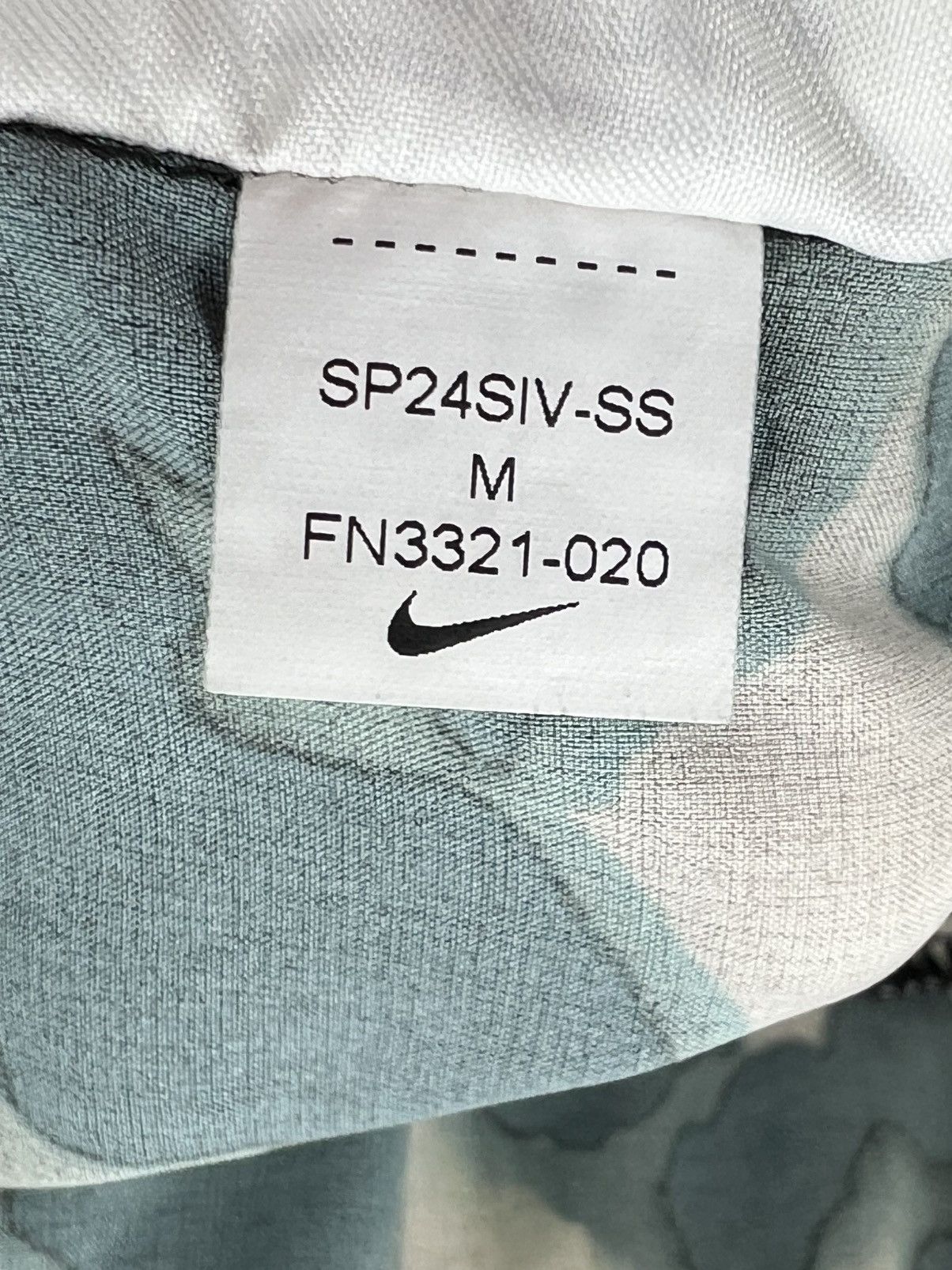 Nike Nike Unlimited Studio '72 7" Versatile Shorts FN3321-020 Size US 34 / EU 50 - 4 Thumbnail