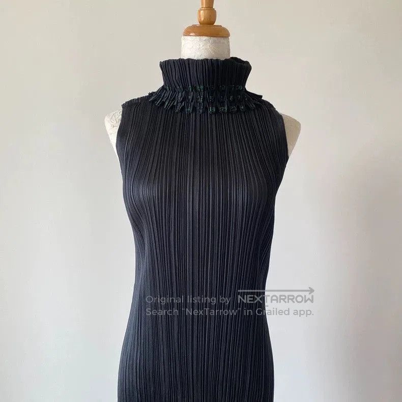 Issey Miyake Issey Miyake Pleated Sleeveless Cheongsam Dress . Size M / US 6-8 / IT 42-44 - 4 Thumbnail