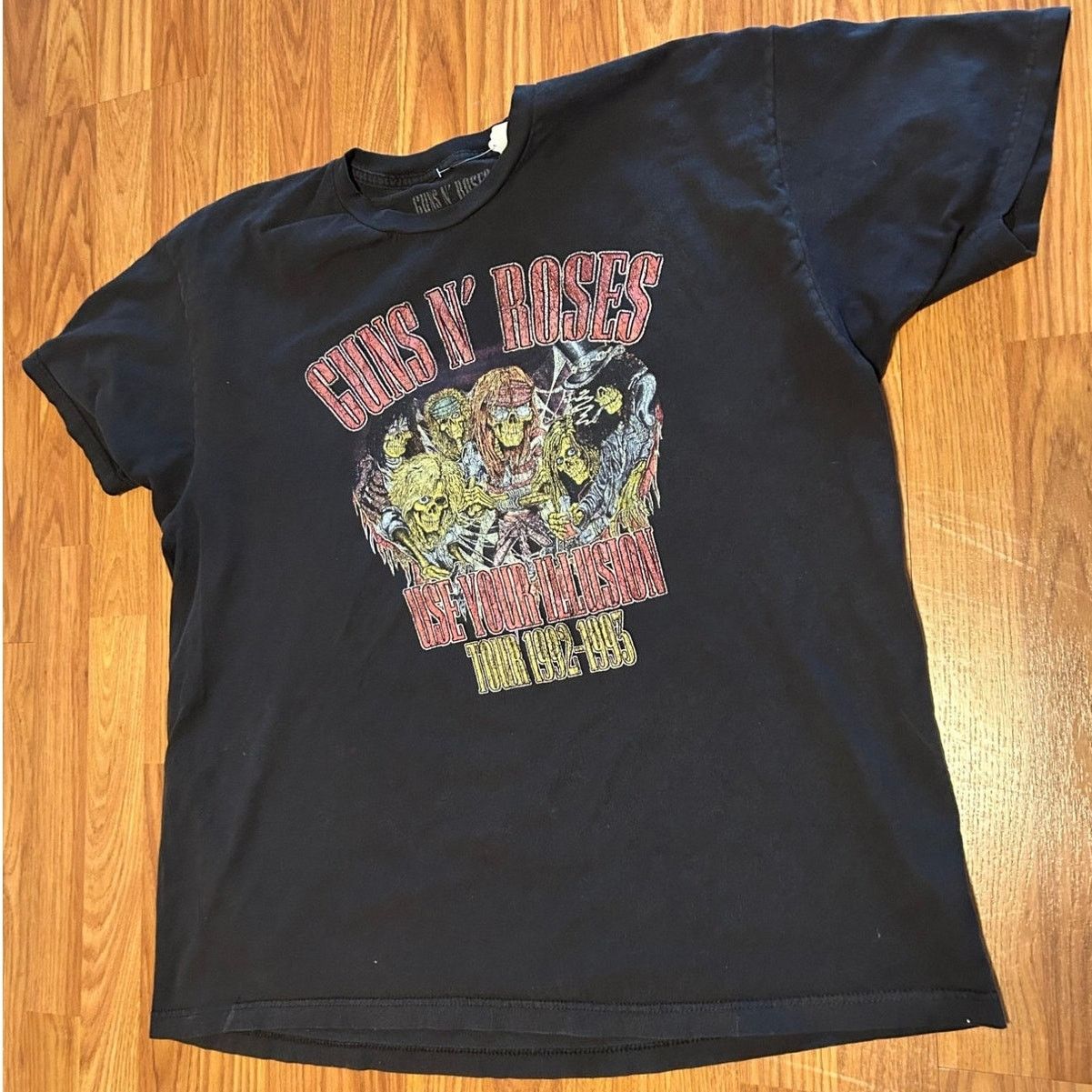 Guns N' Roses Vintage Guns & Roses Black Graphic T-Shirt - Size XXL Size US XXL / EU 58 / 5 - 5 Thumbnail