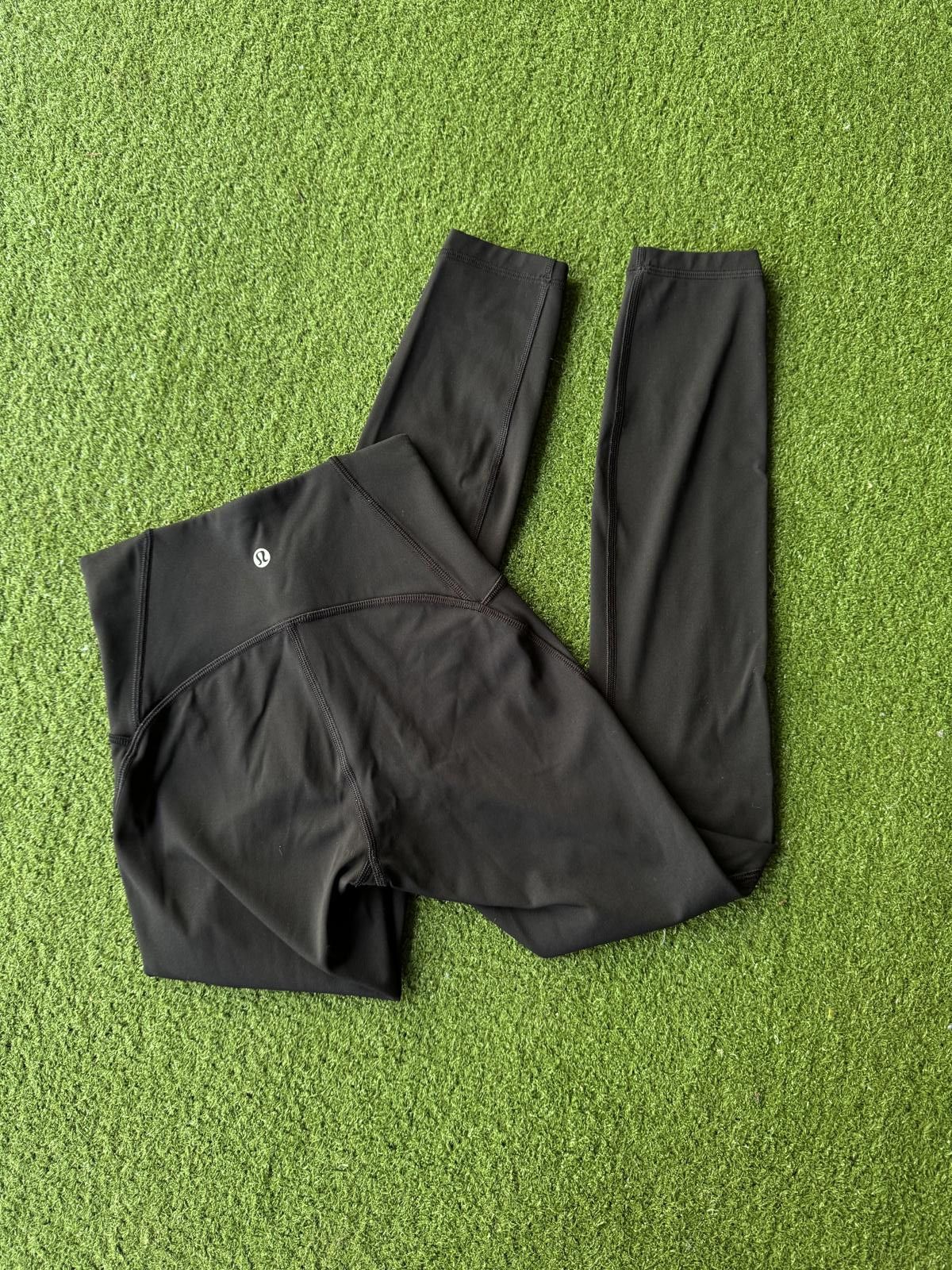 Lululemon 7/8 Black Lululemon Leggings size 2 Size ONE SIZE - 1 Thumbnail