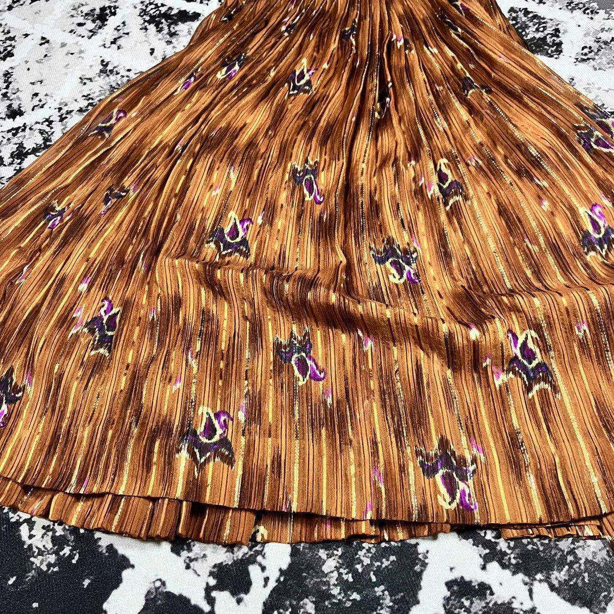 Salvatore Ferragamo × Vintage Vintage Salvatore Ferragamo Pleated Skirt Size 27" / US 4 / IT 40 - 7 Thumbnail