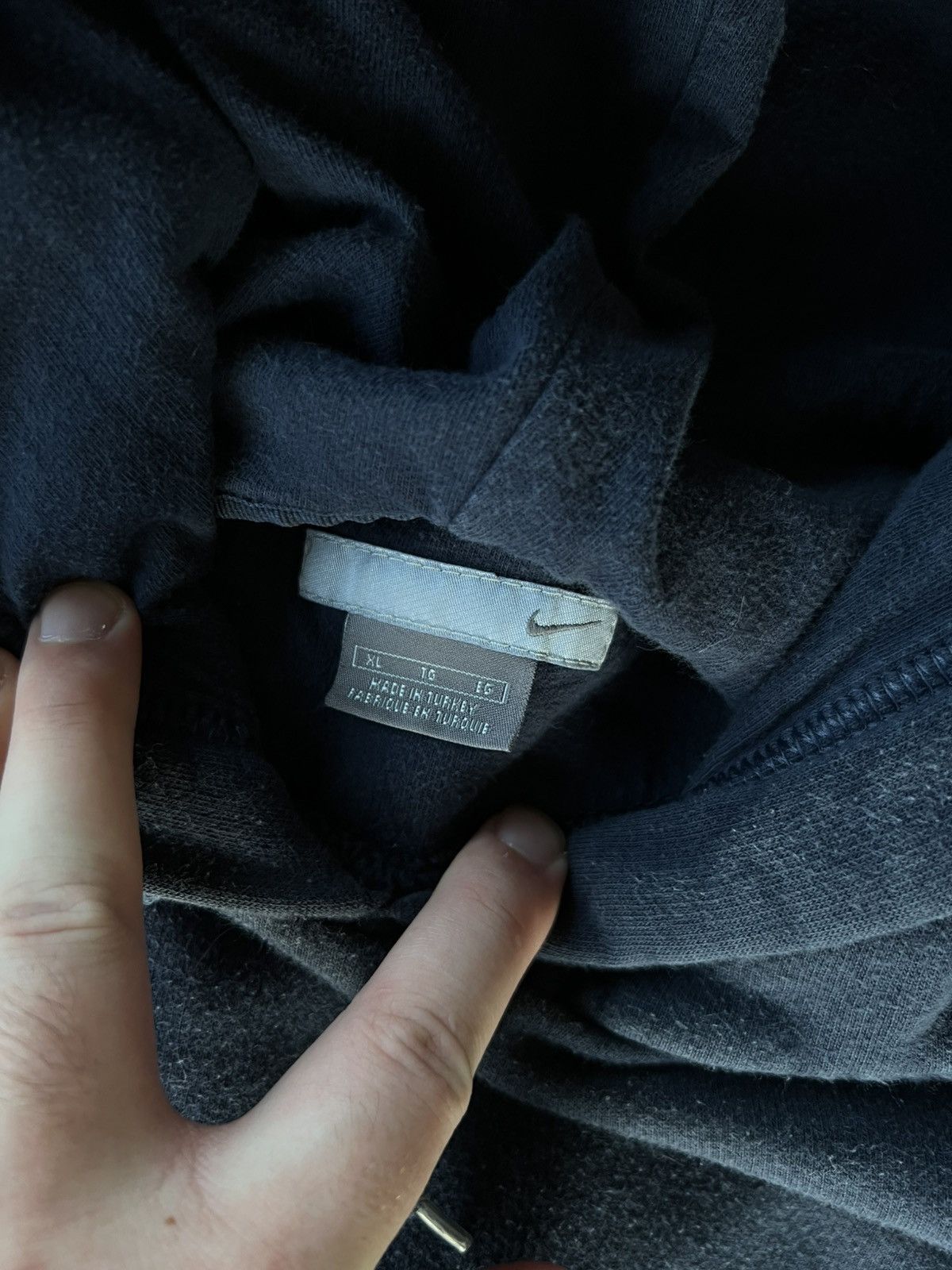 Nike Vintage Nike Silver Bar Navy Essential Swoosh Sweatshirt Size US XL / EU 56 / 4 - 3 Thumbnail