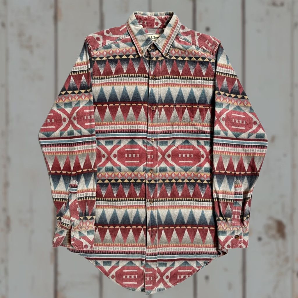 Vintage VINTAGE LL Bean Navajo Aztec Southwestern Print Button Shirt Made in USA S Size US S / EU 44-46 / 1 - 1 Thumbnail