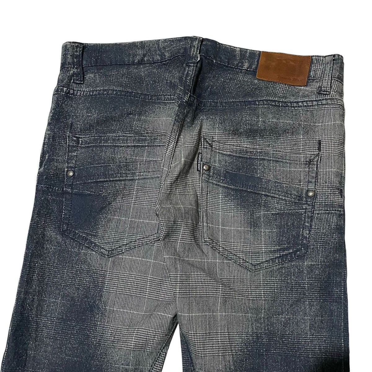 If Six Was Nine × Le Grande Bleu (L.G.B.) × Tornado Mart CRAZY❤️‍🔥TORNADO MART GRADIENT JEANS Size US 31 - 5 Thumbnail