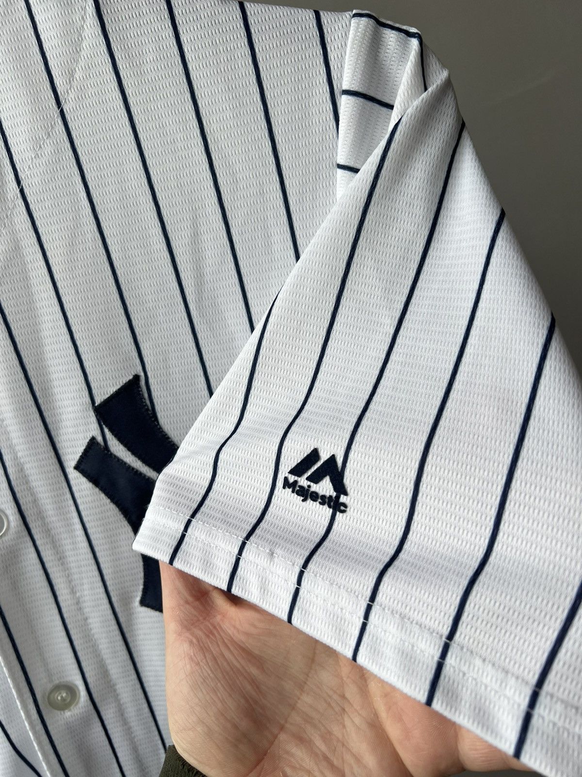 Majestic NY NEW YORK YANKEES #99 AARON JUDGE MLB BASEBALL JERSEYSHIRT Size US S / EU 44-46 / 1 - 10 Thumbnail
