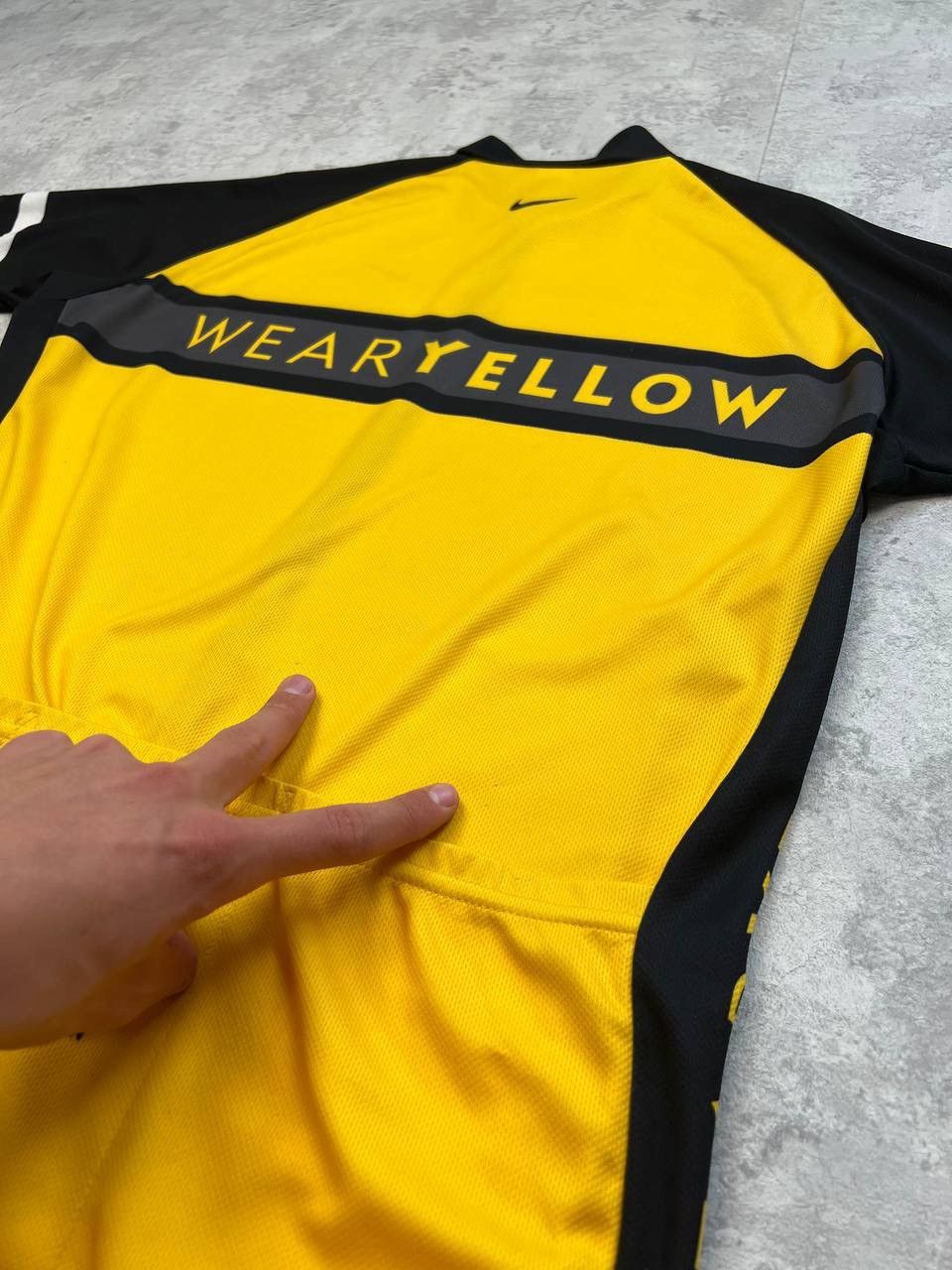 Nike Vintage Nike Livestrong Cycling Jersey Size US XL / EU 56 / 4 - 21 Thumbnail