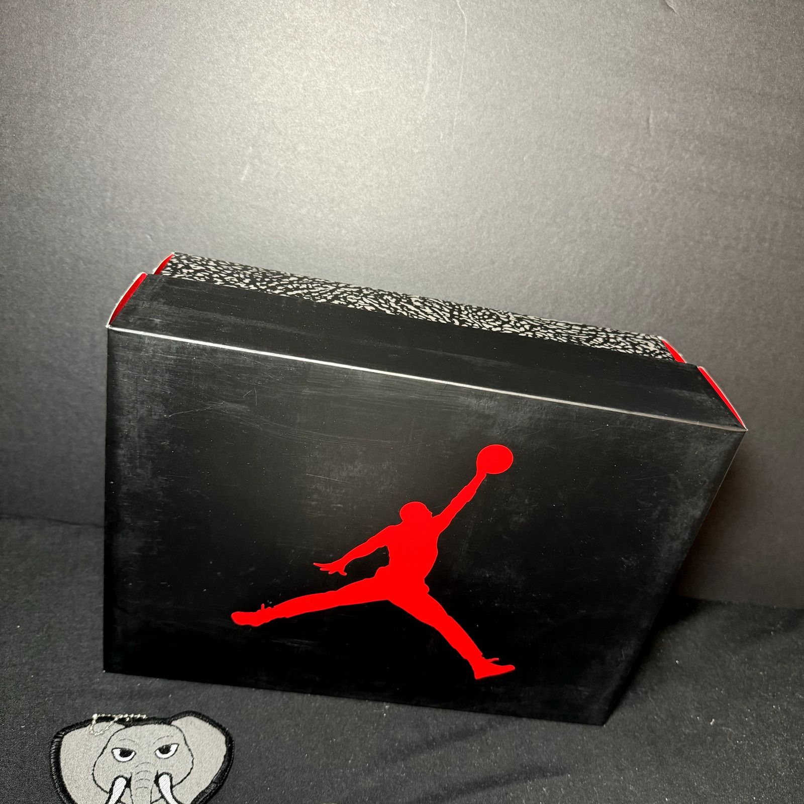 Jordan Brand × Nike Size 7 - Nike Air Jordan 3 Retro GS Hide N Sneak Men's Shoes Size US 7 / EU 40 - 10 Thumbnail