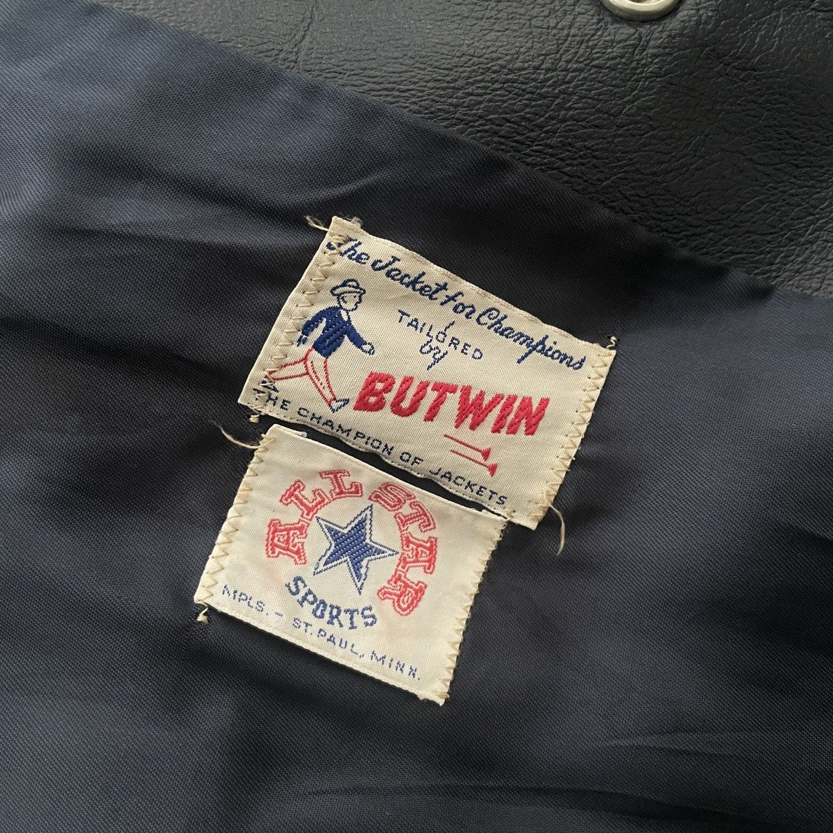 Vintage Vintage Butwin Leather Varsity Jacket Size US L / EU 52-54 / 3 - 9 Thumbnail