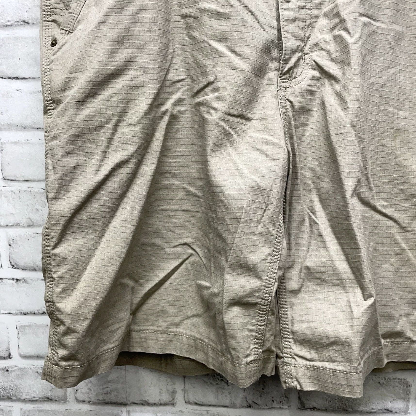 Carhartt Carhartt Relaxed Fit 100% Cotton Casual Shorts Mens Size 40 Beige Cargo Size US 40 / EU 56 - 3 Thumbnail