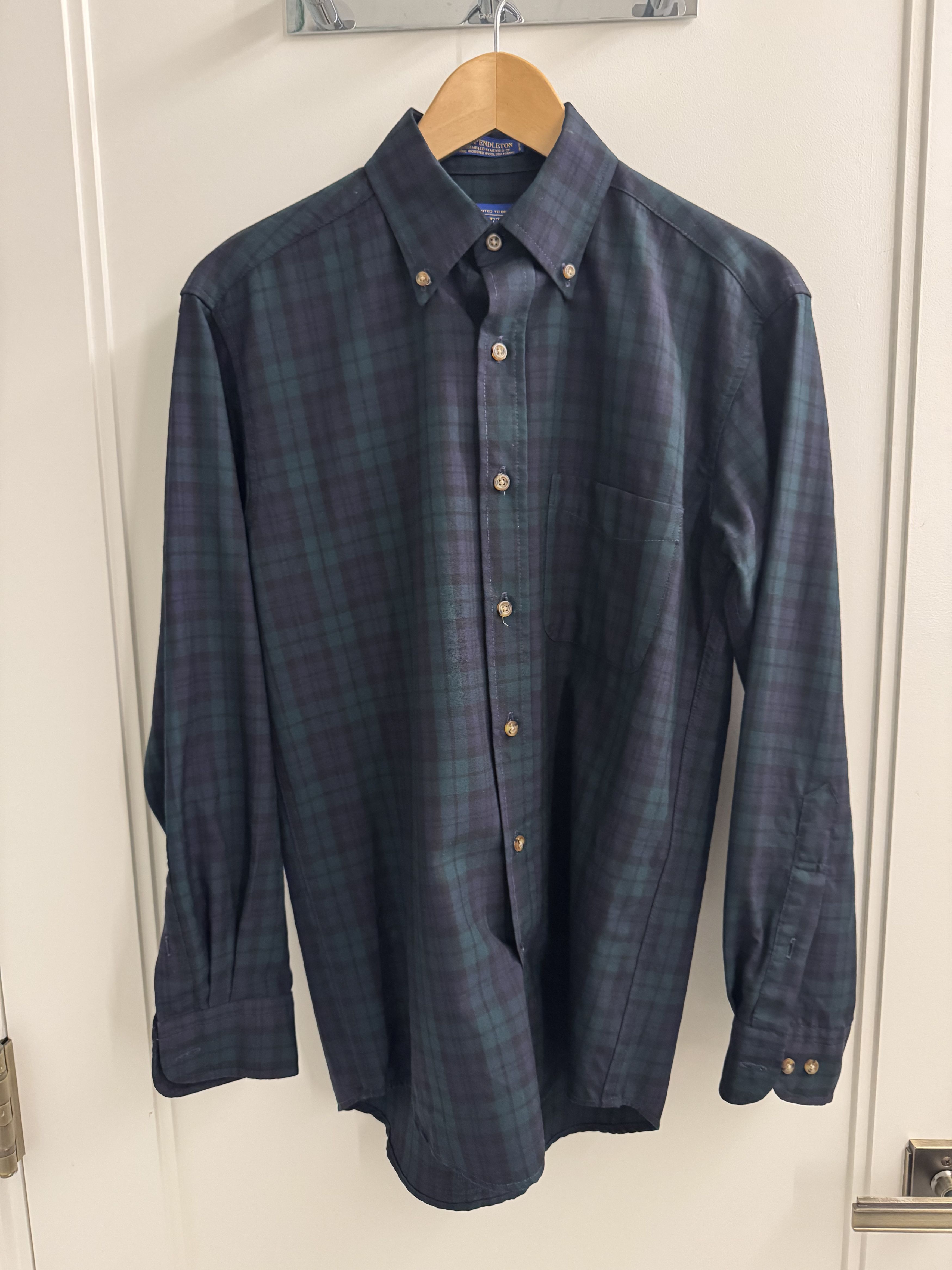 Pendleton Sir Pendleton 100% merino button down Blackwatch Tartan Size US S / EU 44-46 / 1 - 1 Thumbnail