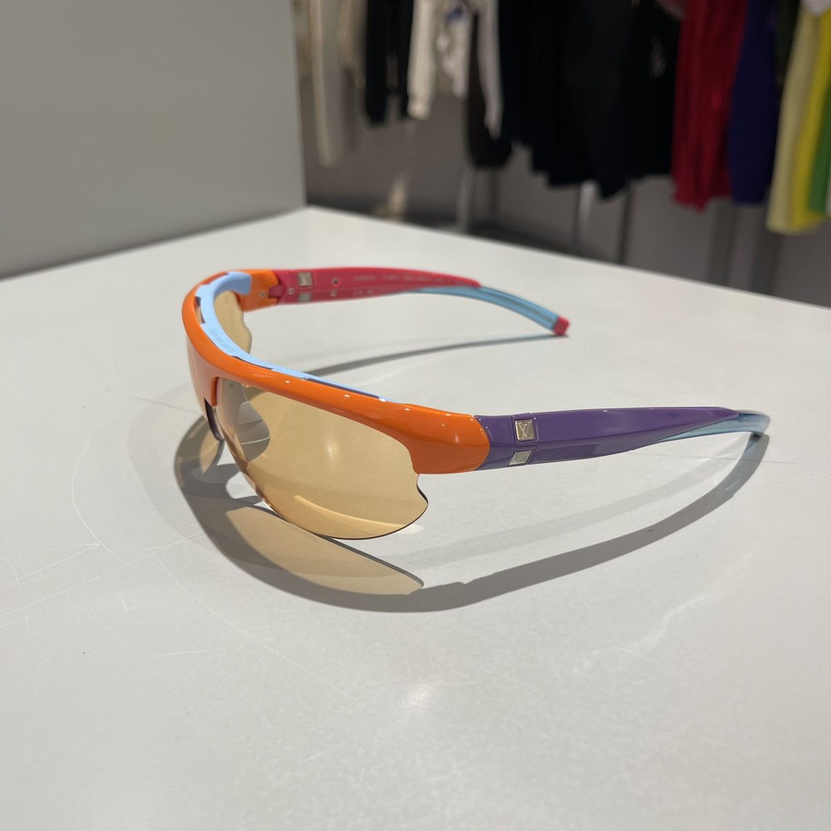 Louis Vuitton Louis Vuitton 4Motion Orange Sunglasses Size ONE SIZE - 1 Thumbnail