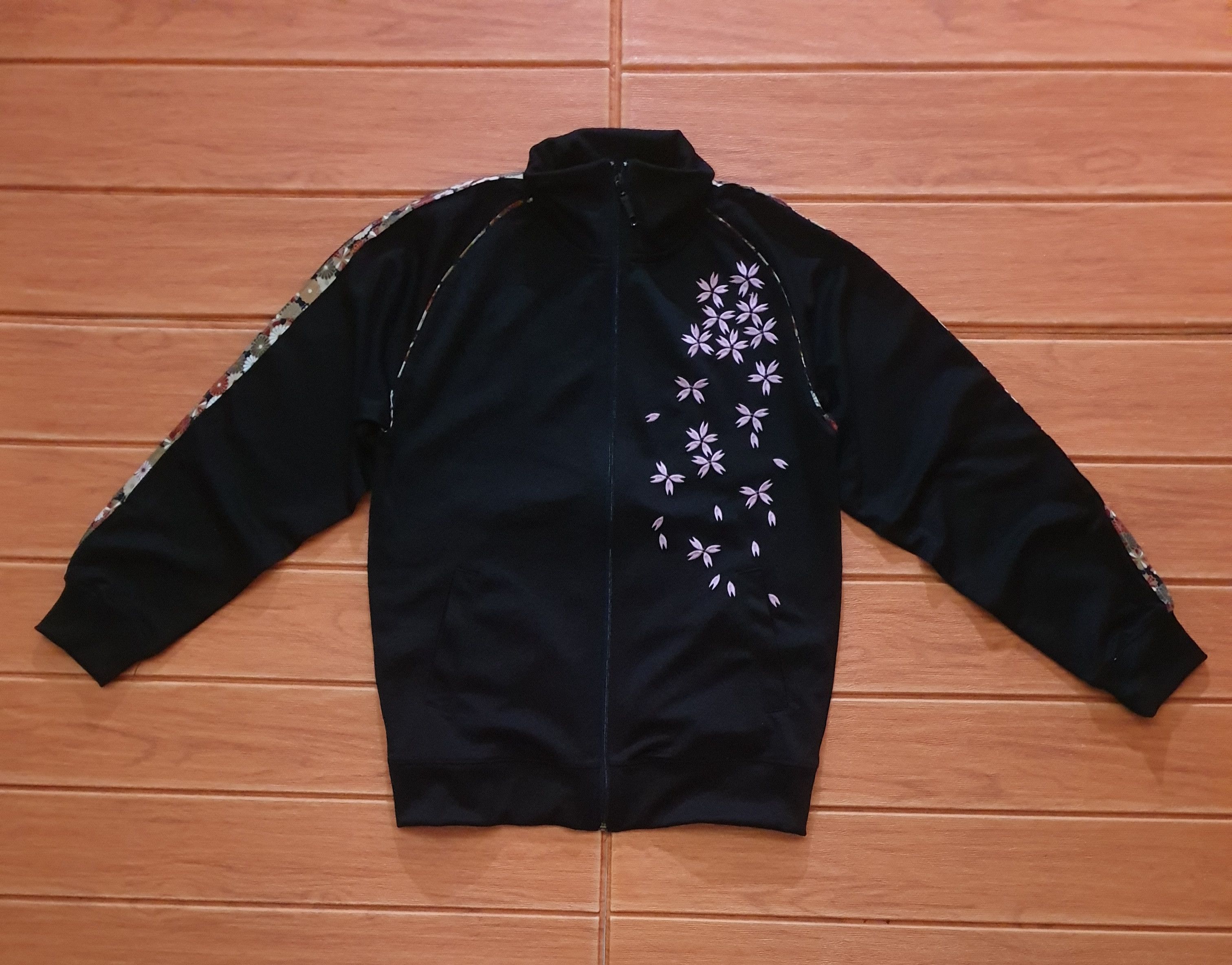 Japanese Brand 💥Sukajan embroidery dragon sweater Size US S / EU 44-46 / 1 - 5 Thumbnail