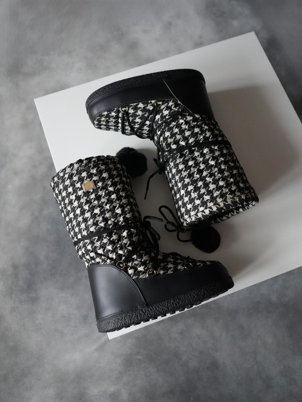 Dolce & Gabbana Dolce & Gabbana Snow / Moon Insulated Boots EU35-37 Size US 4 / IT 34 - 1 Thumbnail
