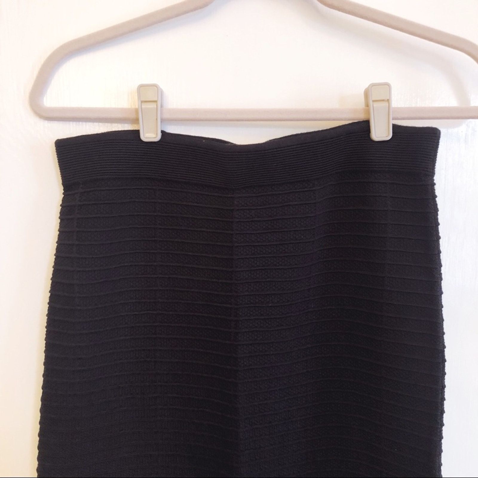 Loft LOFT Black Ribbed Stretch Pencil Skirt Size 29" - 5 Thumbnail