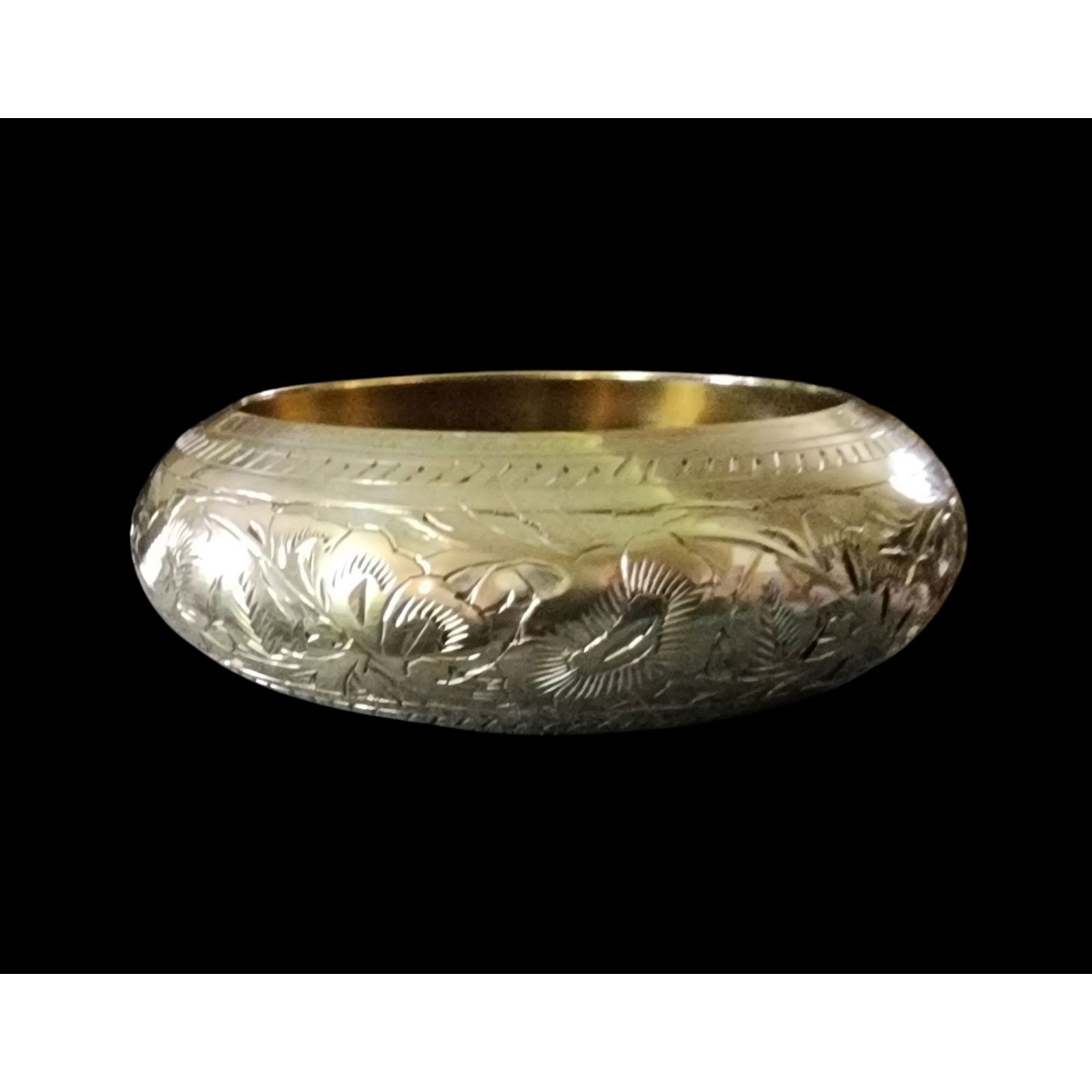 The Unbranded Brand Costume Brass Embossed Design bangle bracelet fashion 0174B Size ONE SIZE - 2 Thumbnail