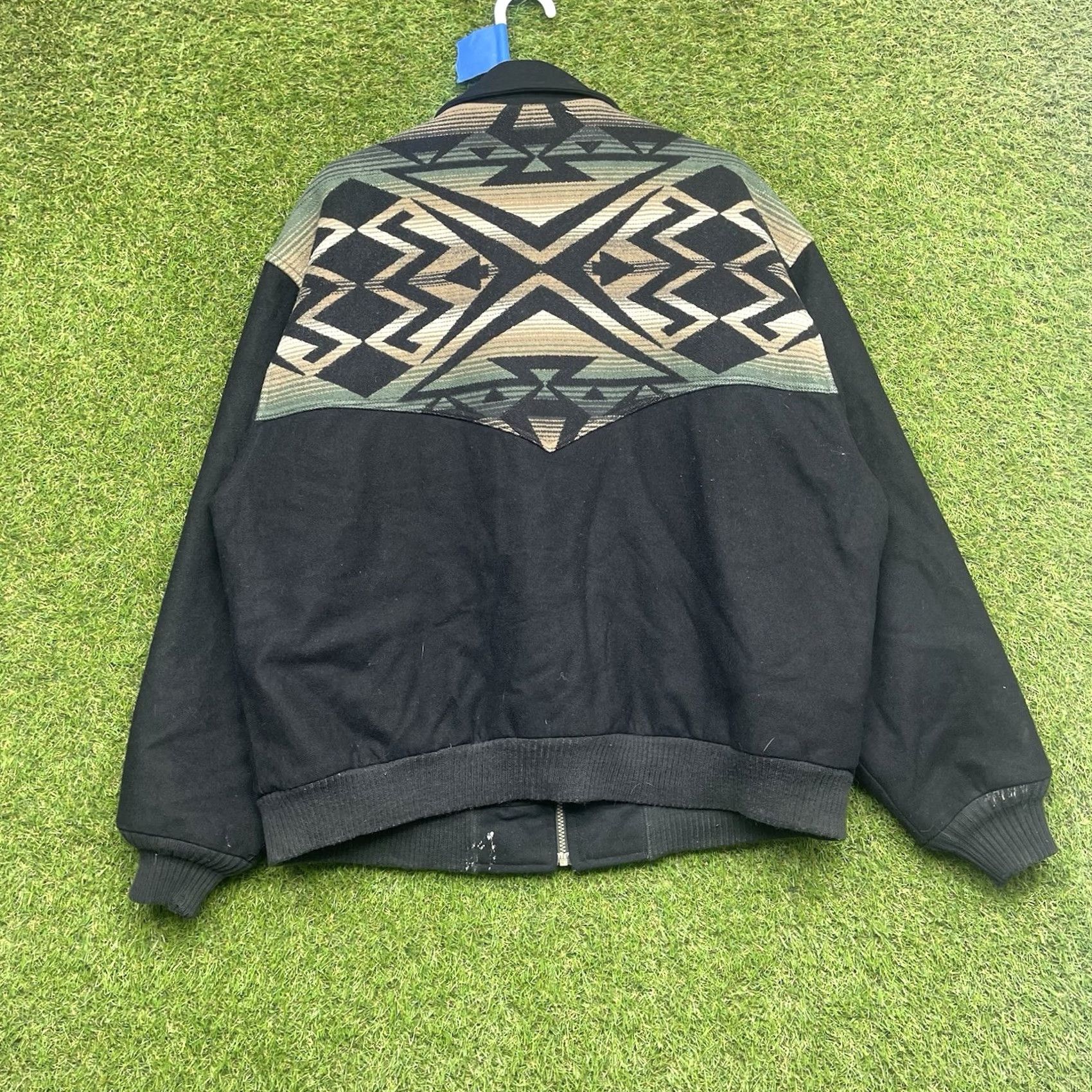Pendleton VINTAGE Pendleton Wool Jacket Mens XL Black Plaid Zip Western Coat of Wool Mid-Length 550 Warmth Winter Fall Spring Mens Size US XL / EU 56 / 4 - 2 Thumbnail