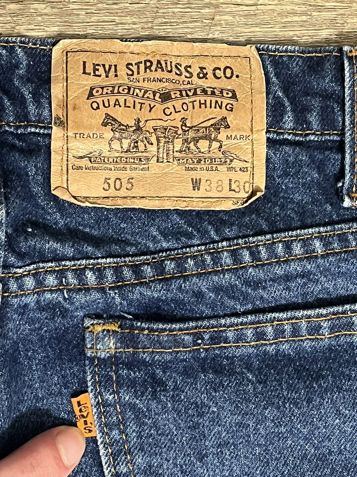 Levi's Vintage Clothing Vintage Levi’s 505 Orange Tab 80s Straight Leg 38X30 See Pic Size US 38 / EU 54 - 1 Thumbnail
