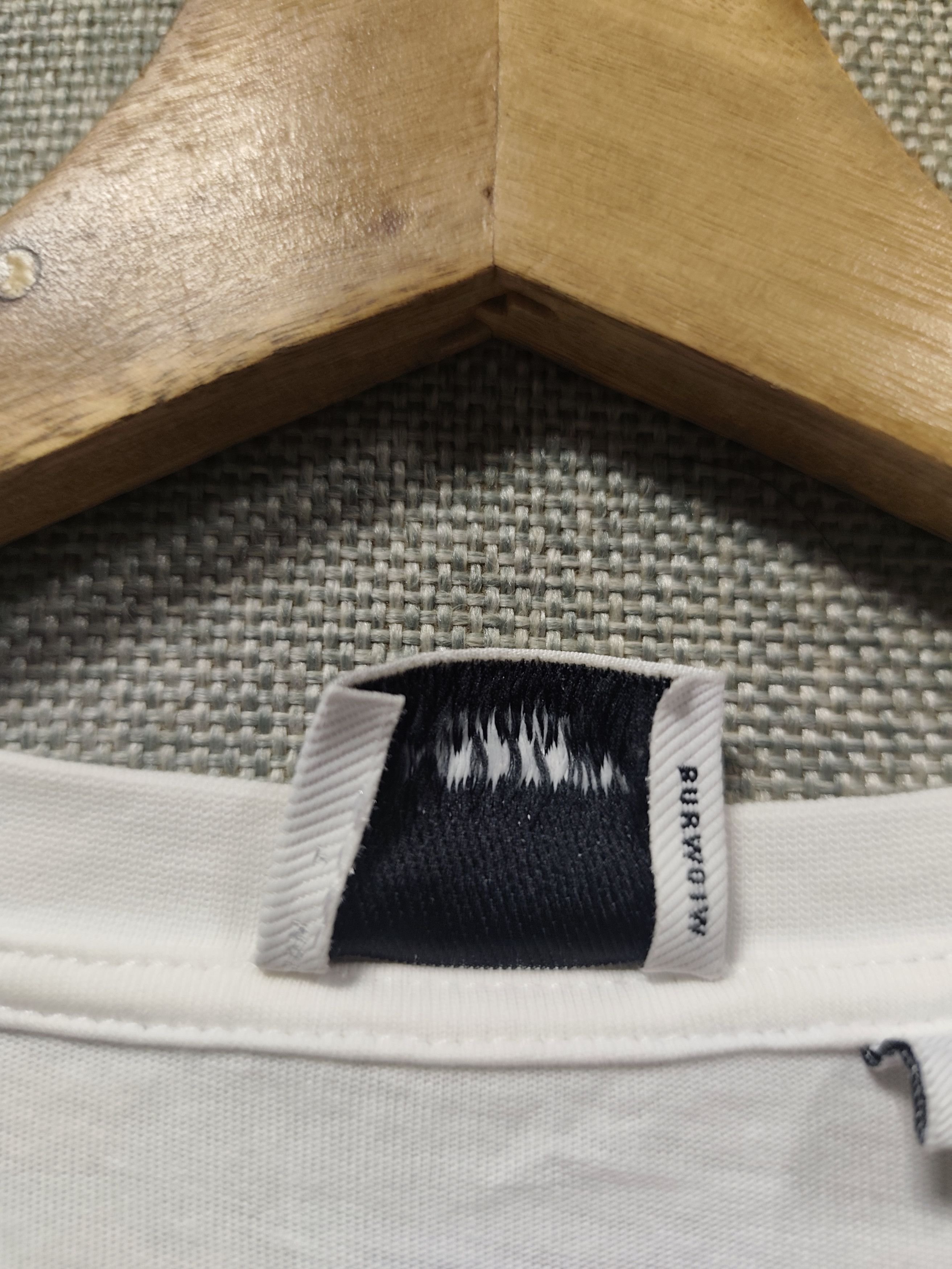 Burberry Burberry Nova Check Tee Size US L / EU 52-54 / 3 - 6 Thumbnail