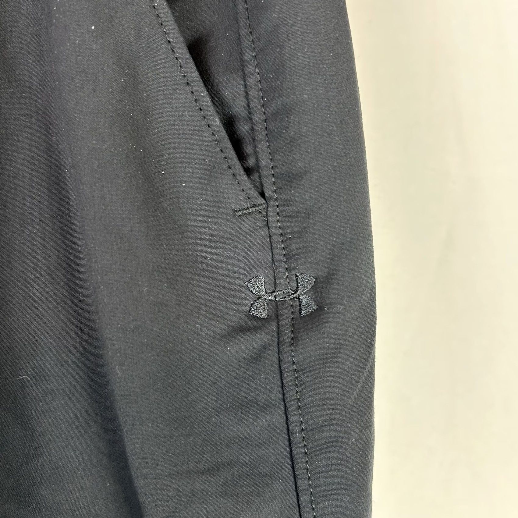Under Armour Under Armour Dress Pants Black 34x32 Stretch Match Play Golf Mens Pants Size US 34 / EU 50 - 7 Thumbnail