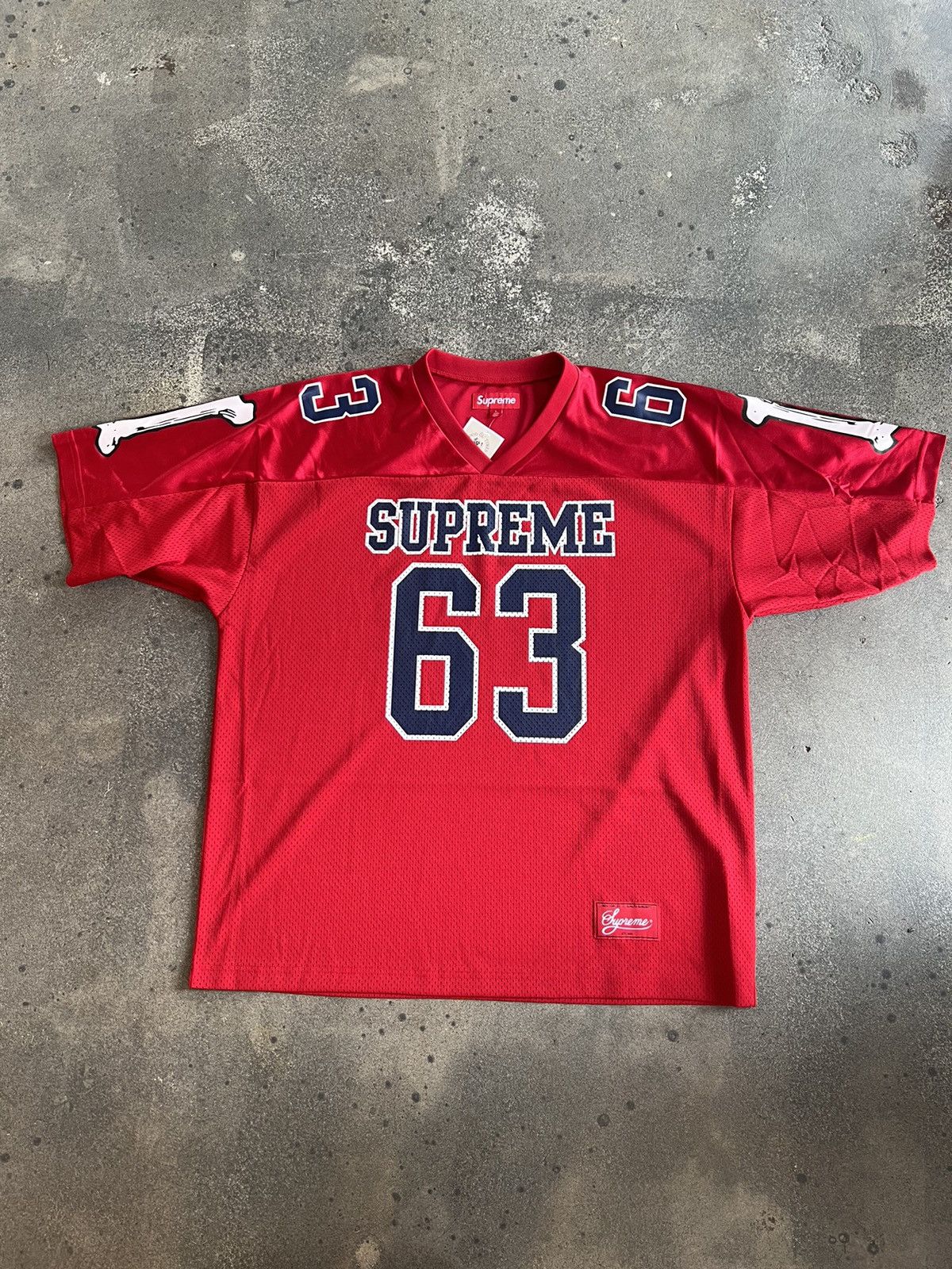 Supreme Supreme bones football jersey Size US L / EU 52-54 / 3 - 1 Thumbnail