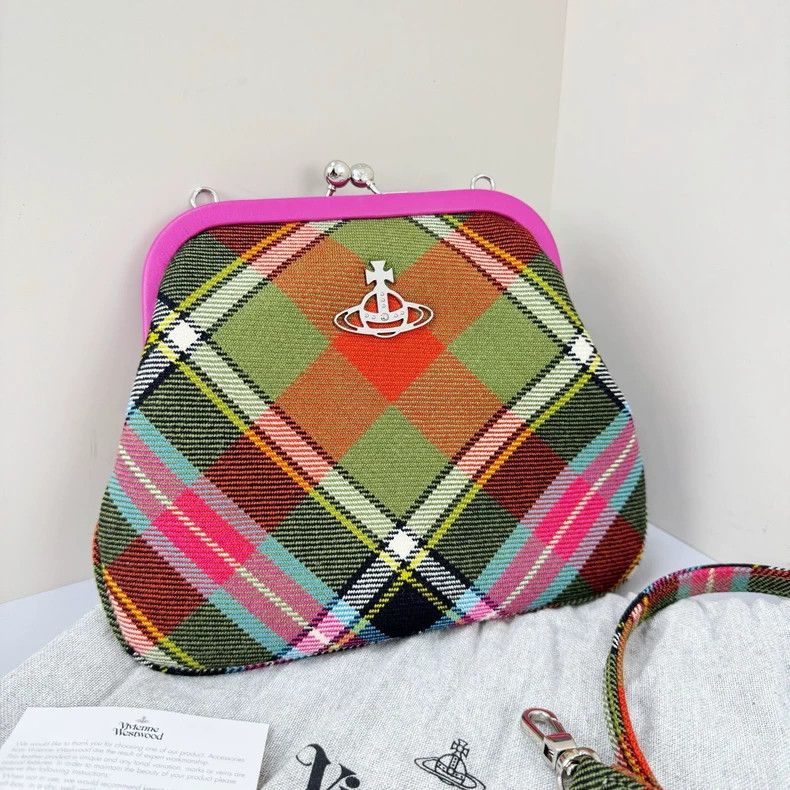 Vivienne Westwood Vivienne Westwood size os Grainy armpit bag Size ONE SIZE - 2 Thumbnail