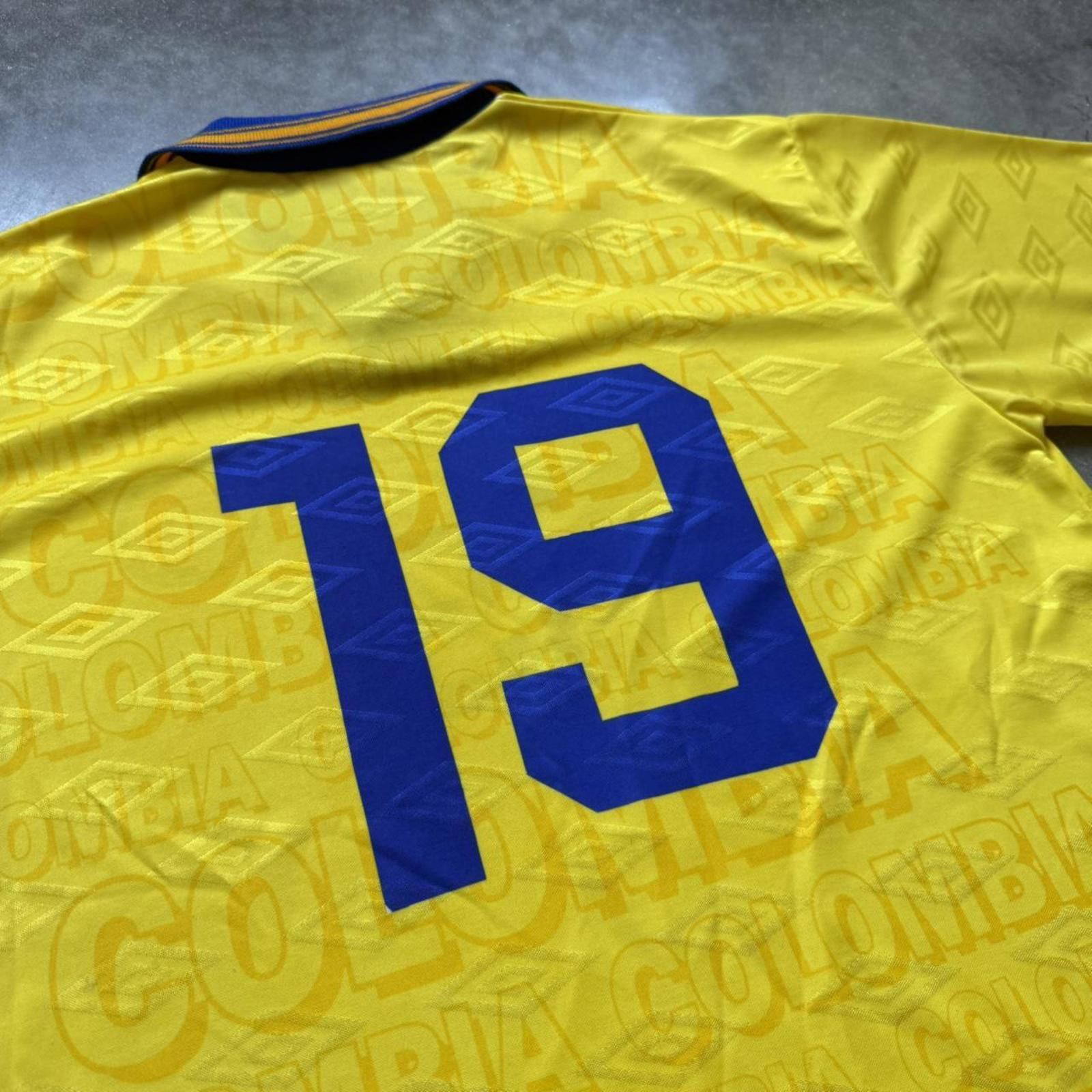 Umbro 90s Umbro Colombia National Home #19 Soccer Futbol Jersey Size US XL / EU 56 / 4 - 4 Thumbnail