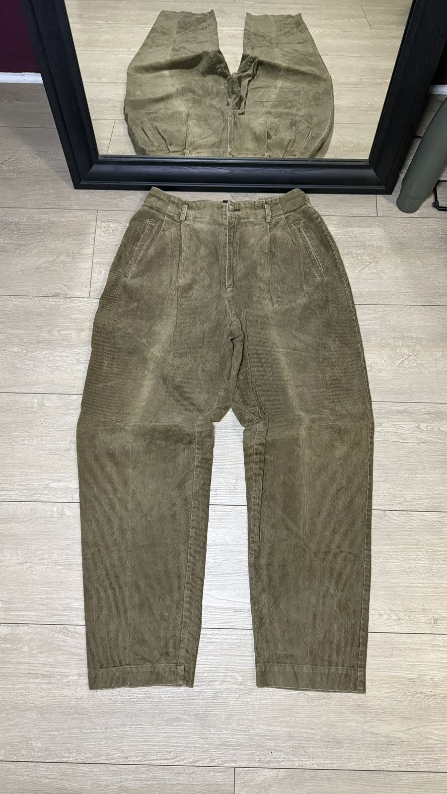Other Y2K 2000s Women’s 14 Olive Corduroy Baggy Parachute Pants Size 36" / US 14 / IT 50 - 1 Thumbnail